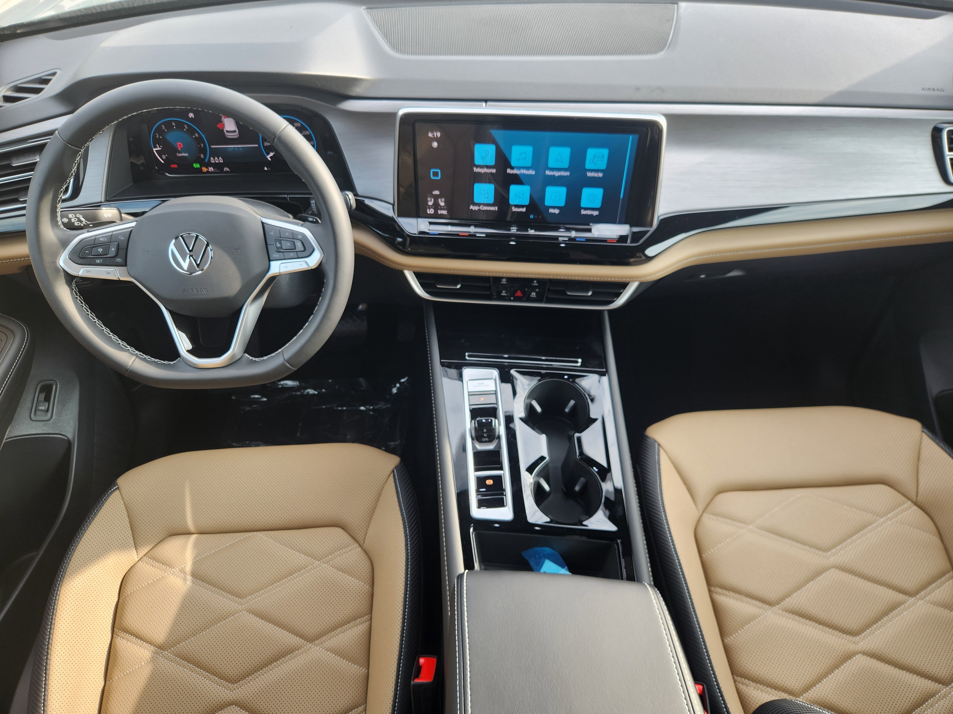 2026 Volkswagen Atlas Cross Sport 2.0T SE w/Technology