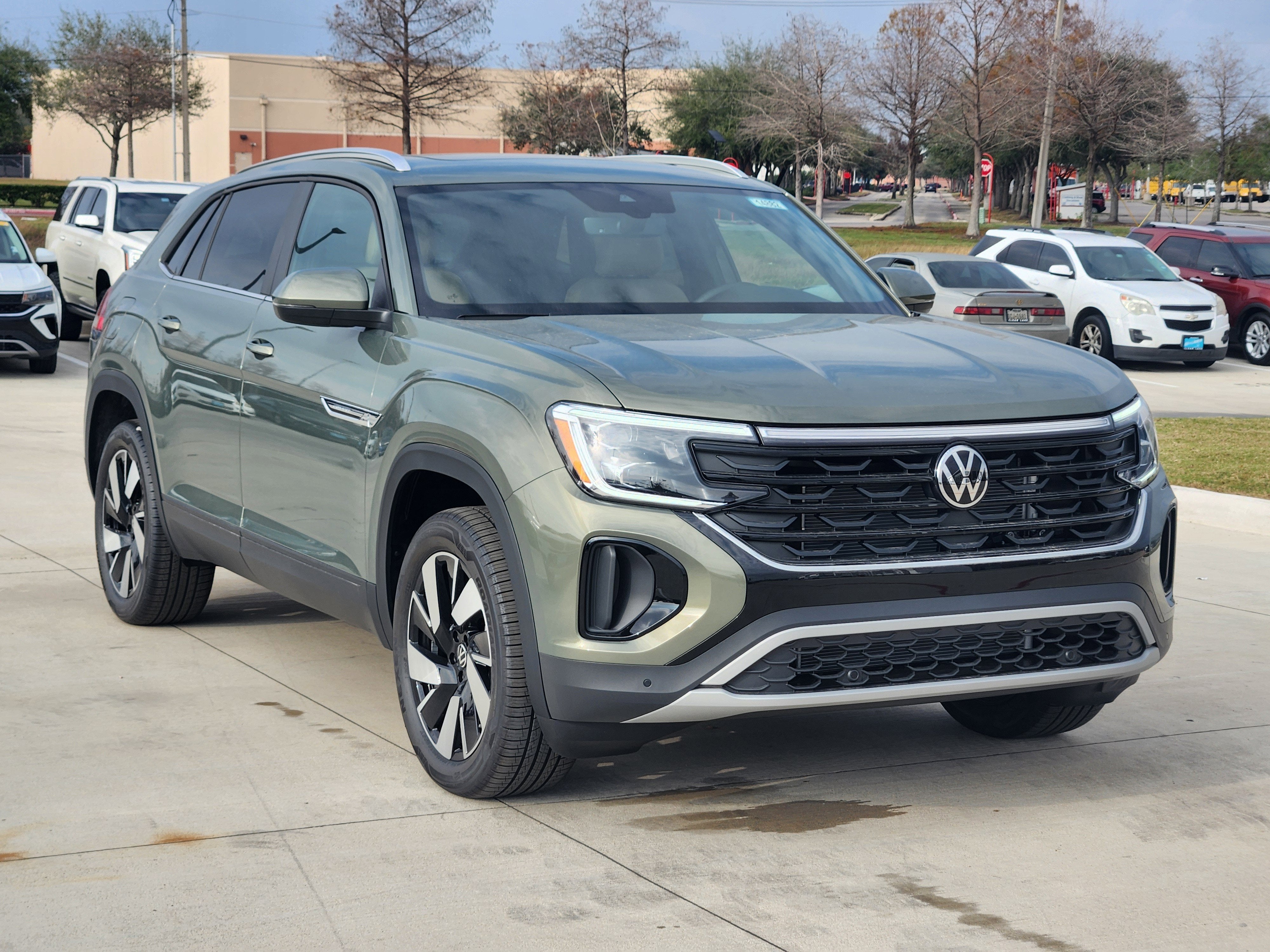 2026 Volkswagen Atlas Cross Sport 2.0T SE w/Technology