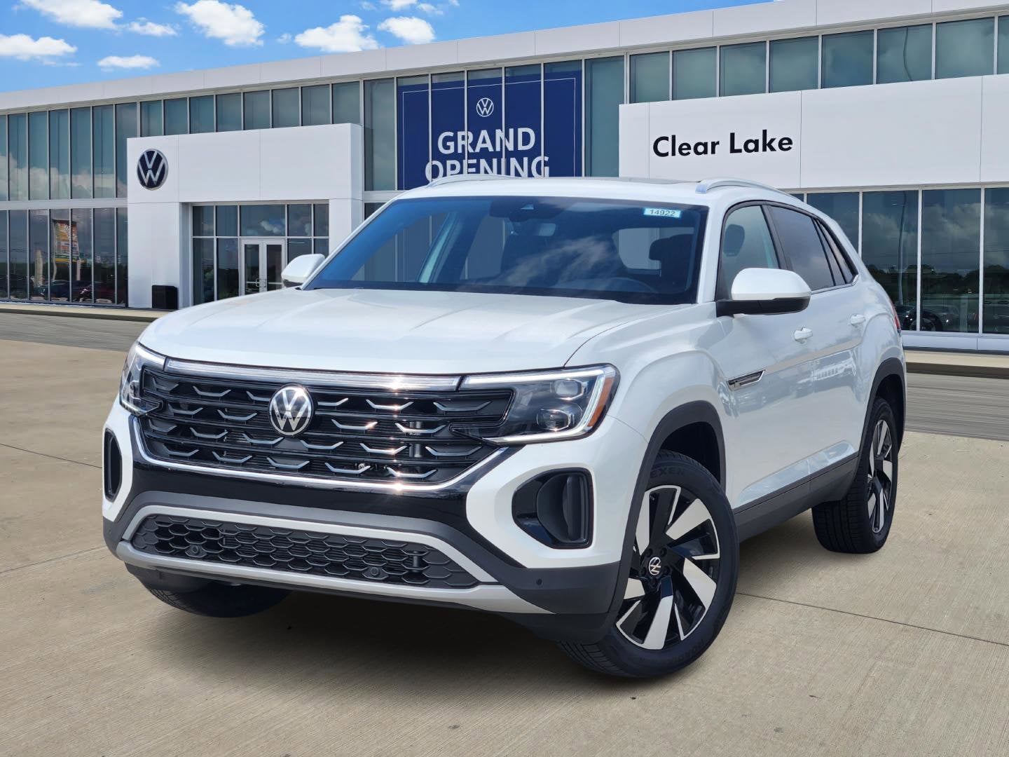 2026 Volkswagen Atlas Cross Sport 2.0T SE w/Technology