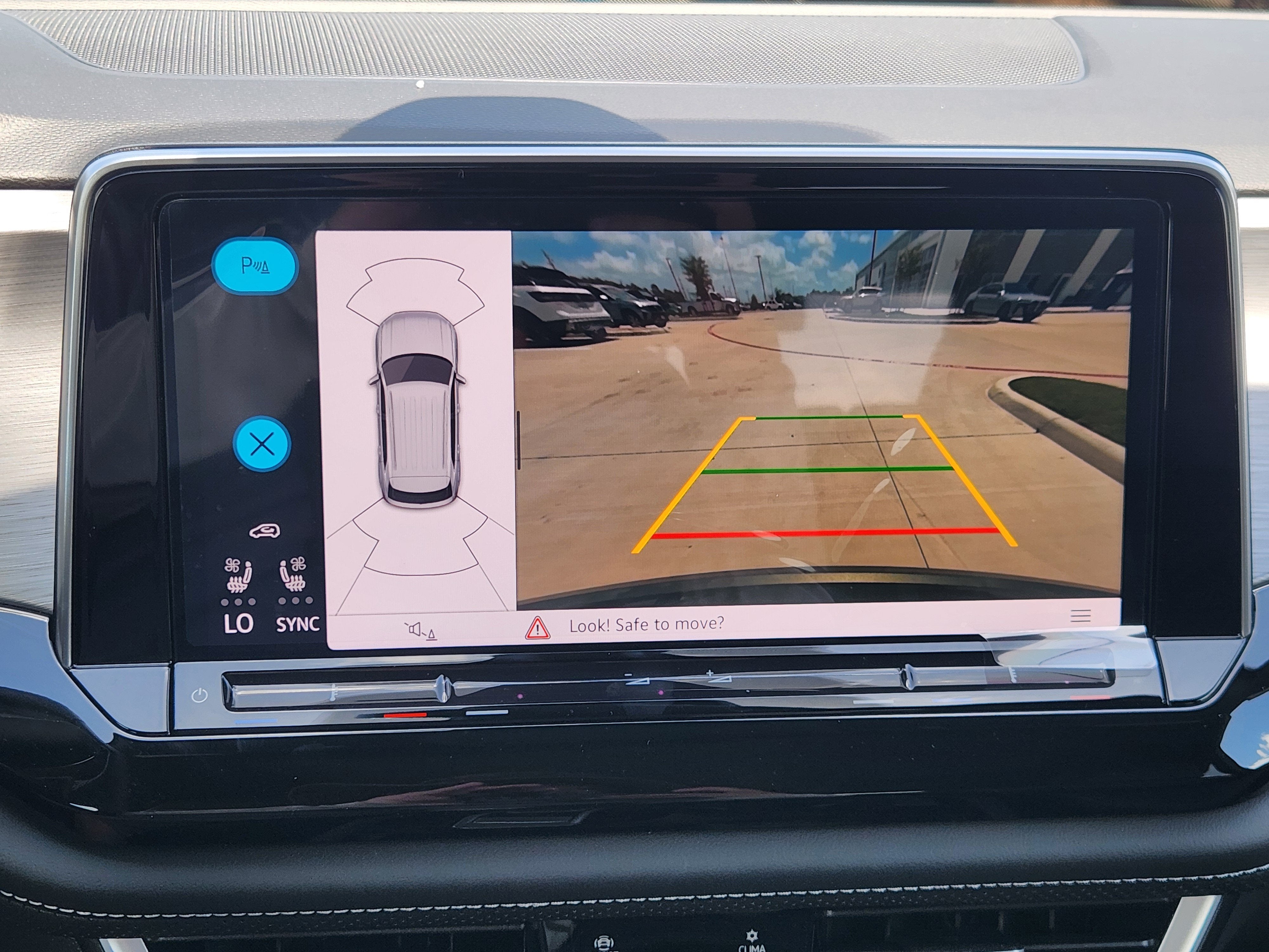2026 Volkswagen Atlas Cross Sport 2.0T SE w/Technology