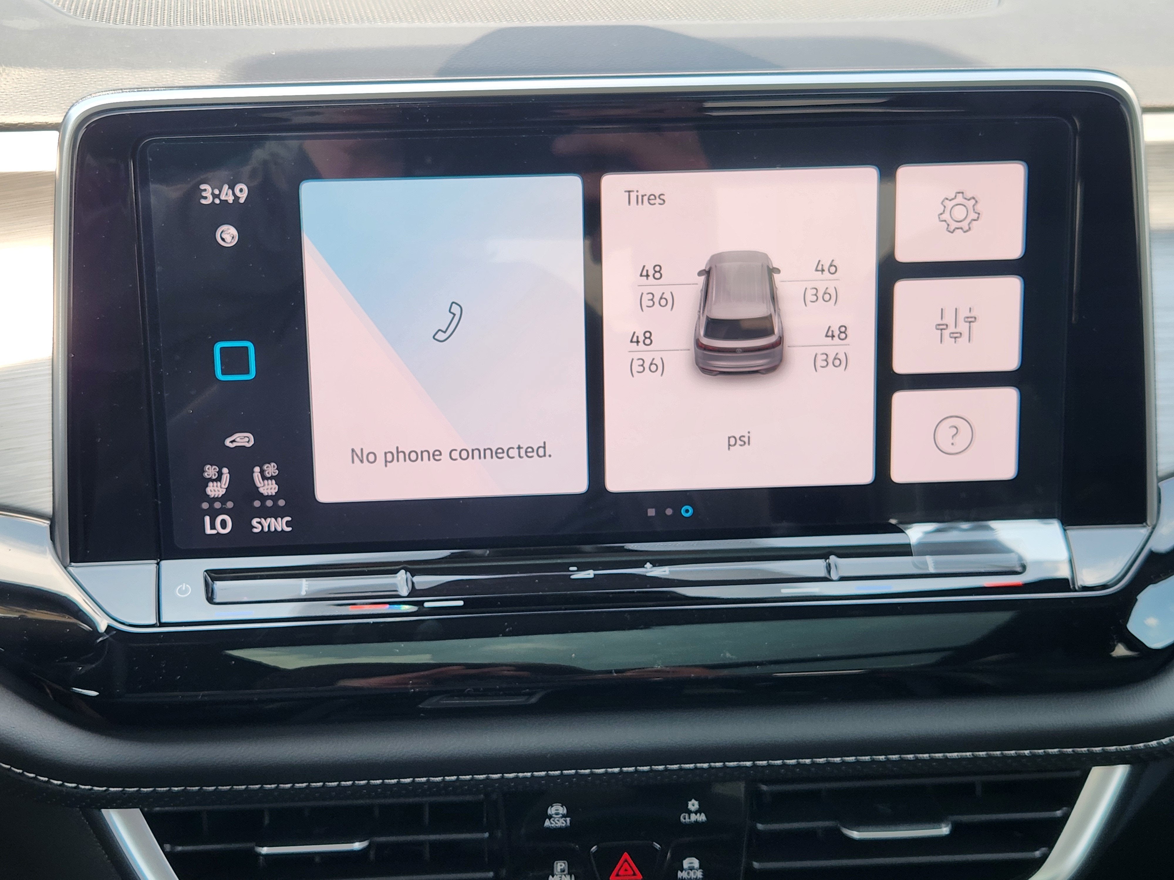 2026 Volkswagen Atlas Cross Sport 2.0T SE w/Technology