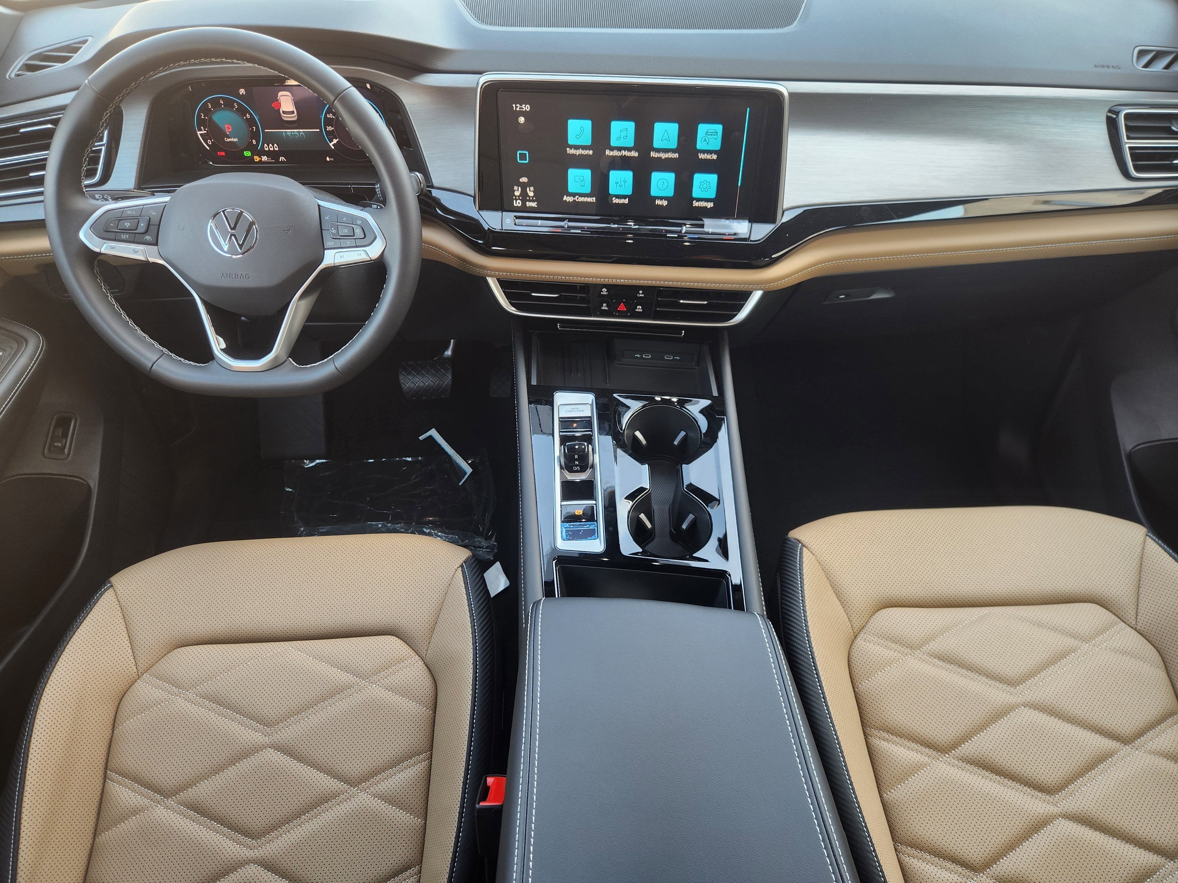 2026 Volkswagen Atlas Cross Sport 2.0T SE w/Technology