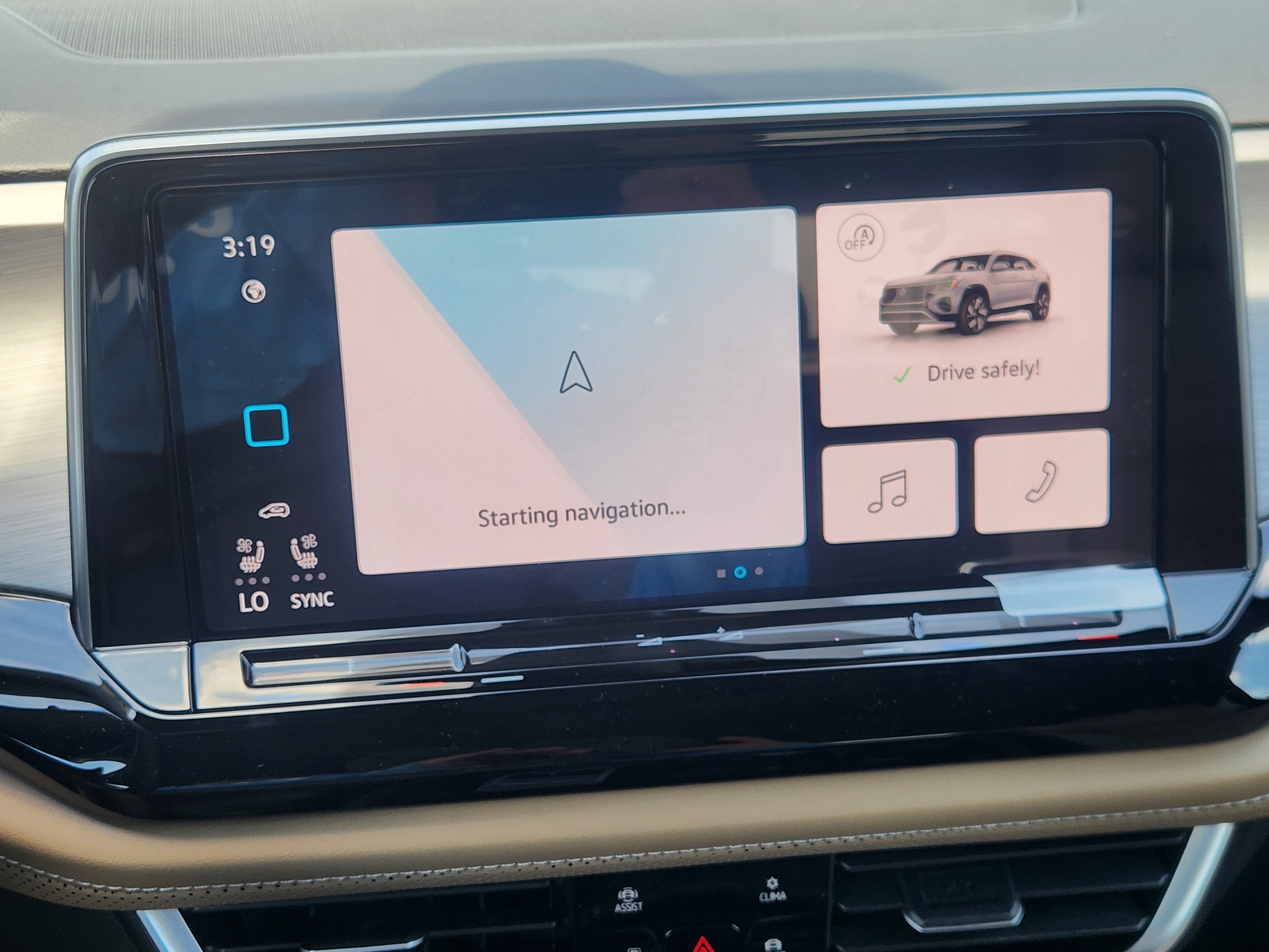 2026 Volkswagen Atlas Cross Sport 2.0T SE w/Technology