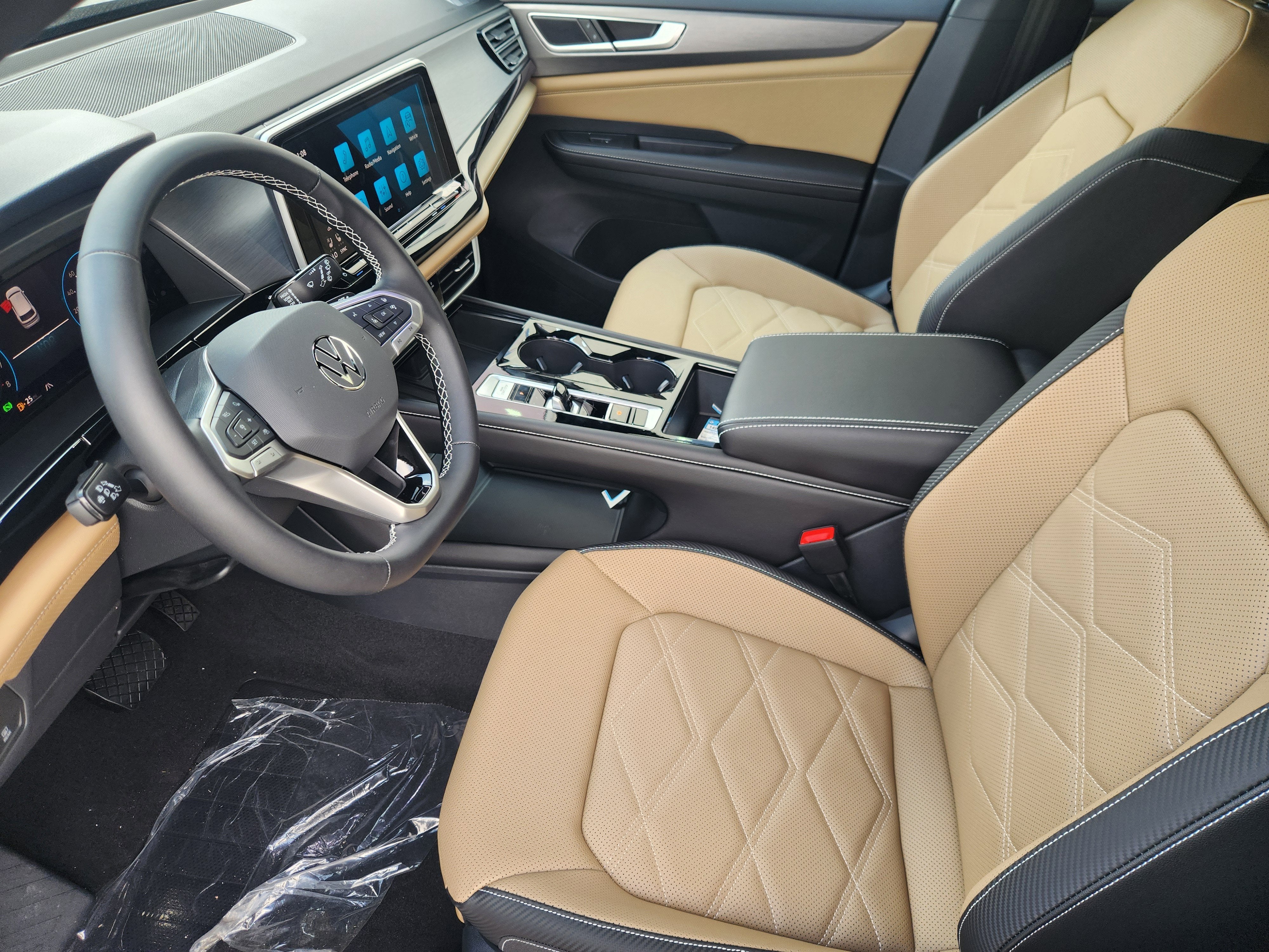 2026 Volkswagen Atlas Cross Sport 2.0T SE w/Technology