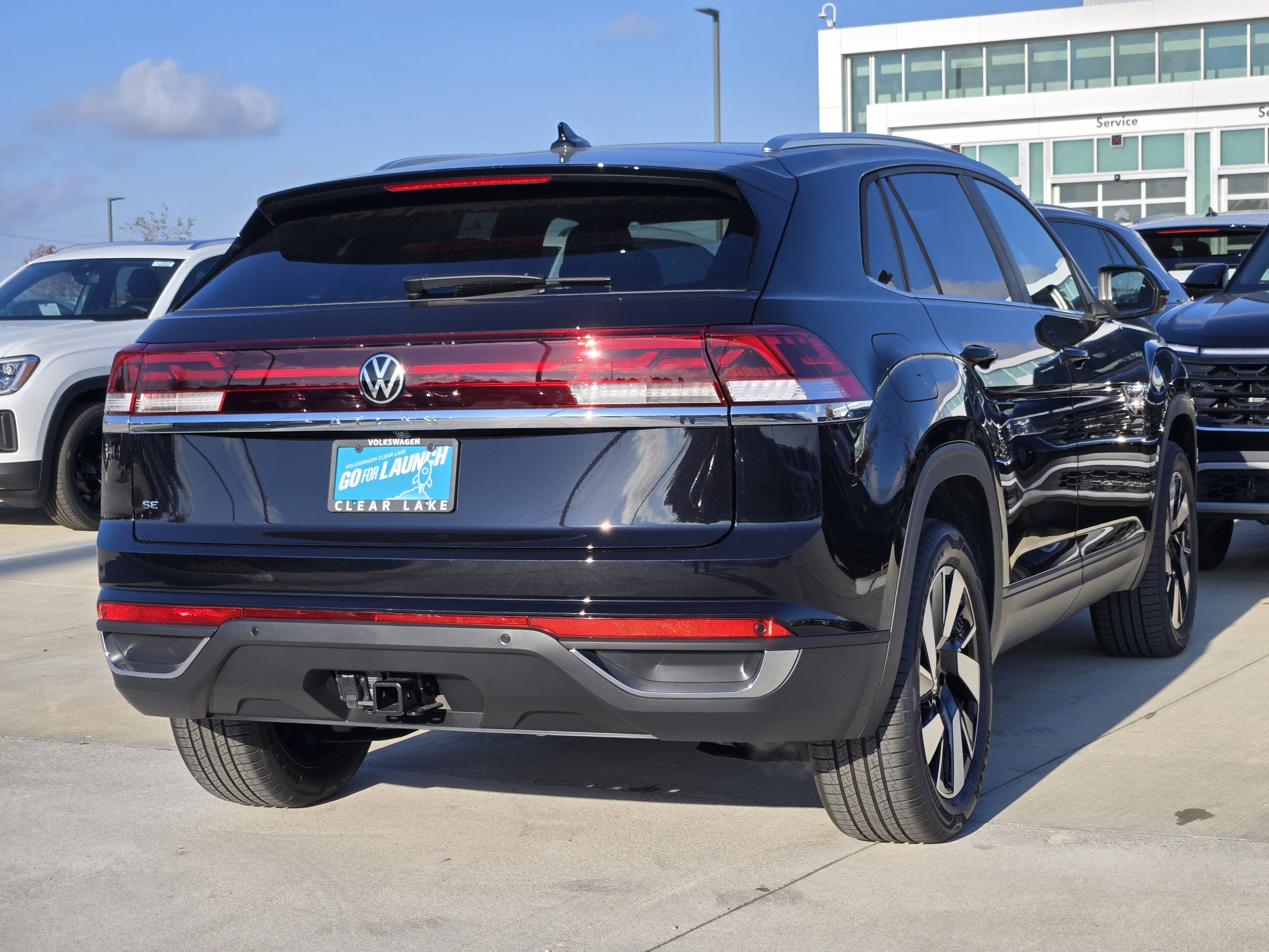 2026 Volkswagen Atlas Cross Sport 2.0T SE w/Technology