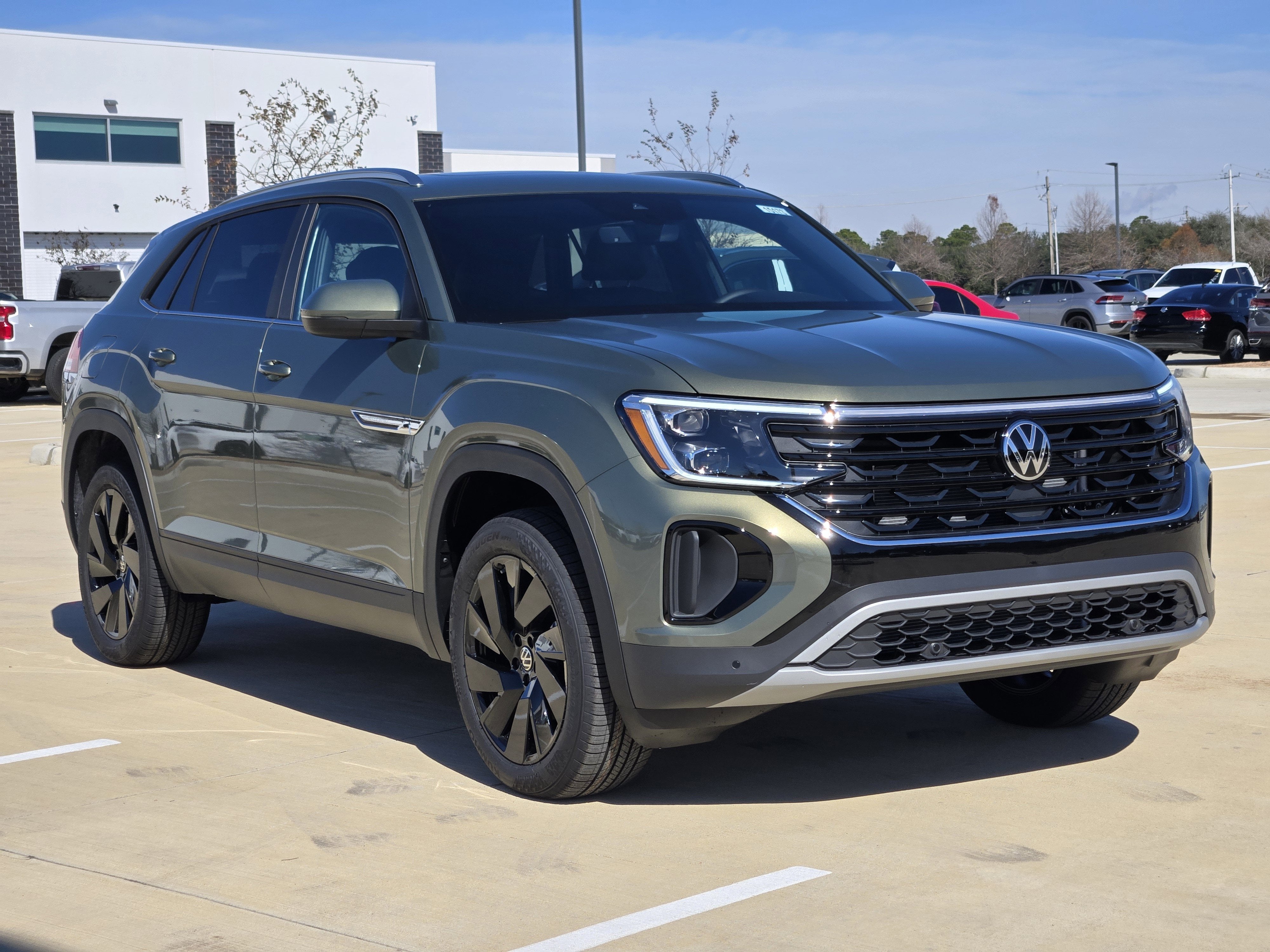 2026 Volkswagen Atlas Cross Sport 2.0T SE w/Technology