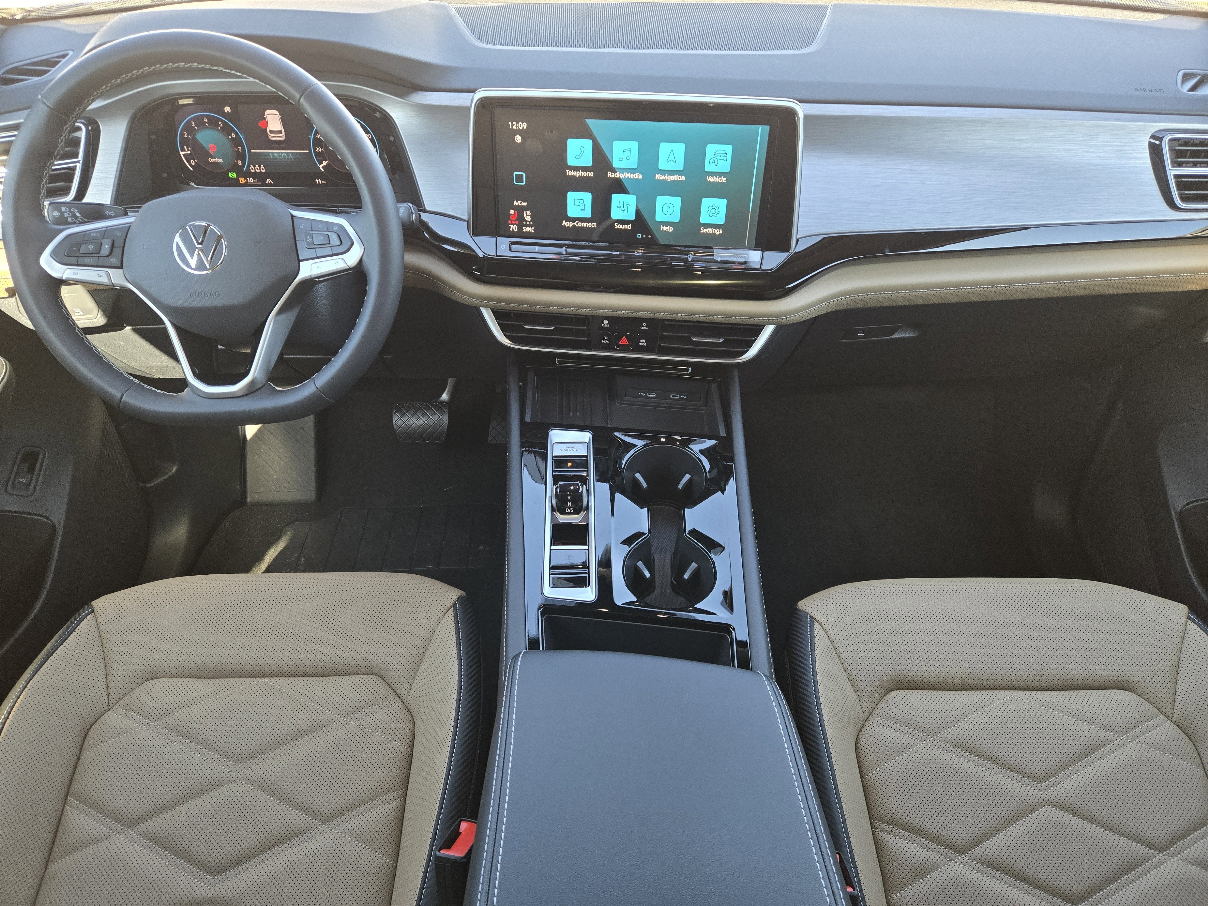 2026 Volkswagen Atlas Cross Sport 2.0T SE w/Technology