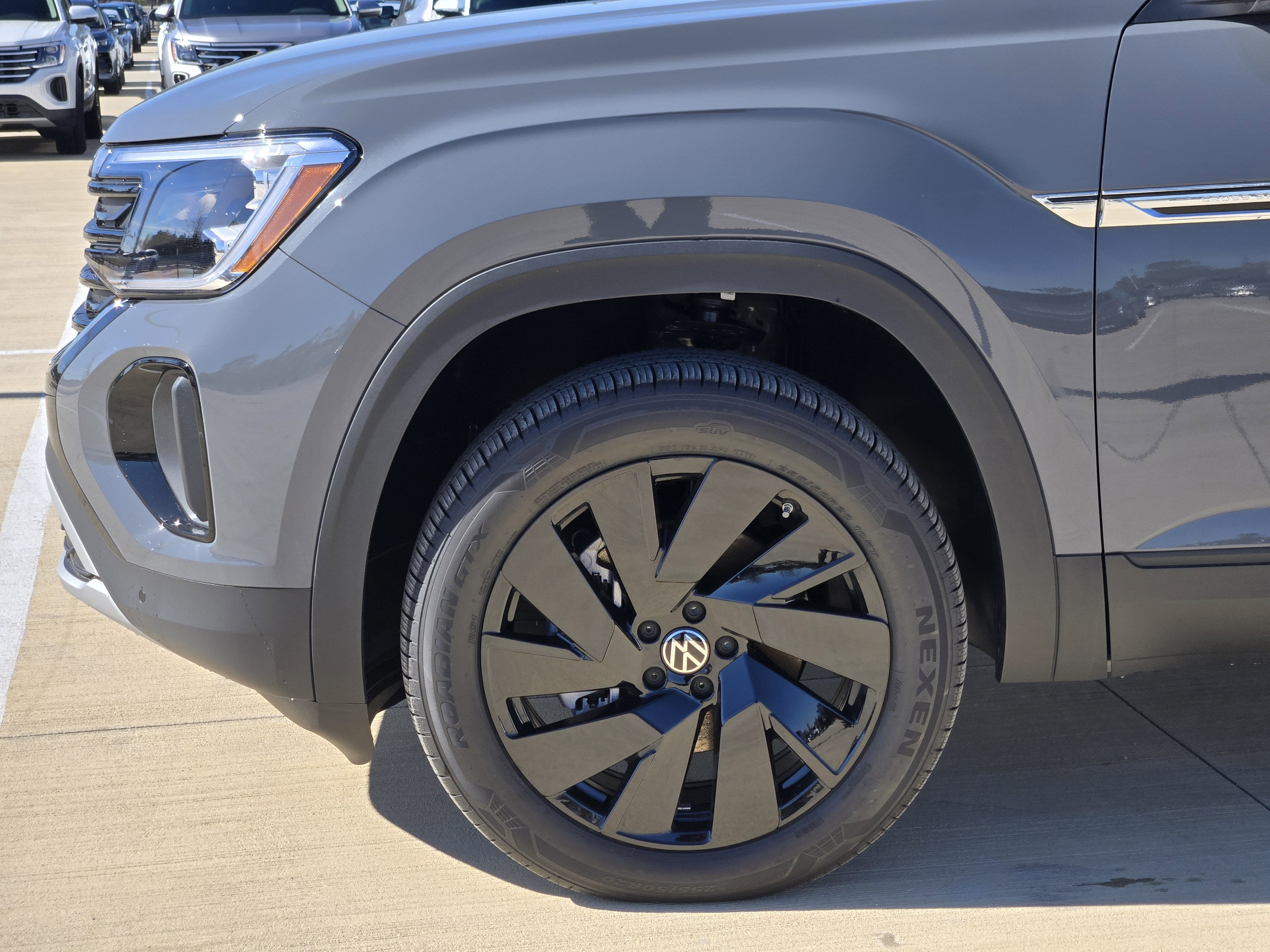 2026 Volkswagen Atlas Cross Sport 2.0T SE w/Technology