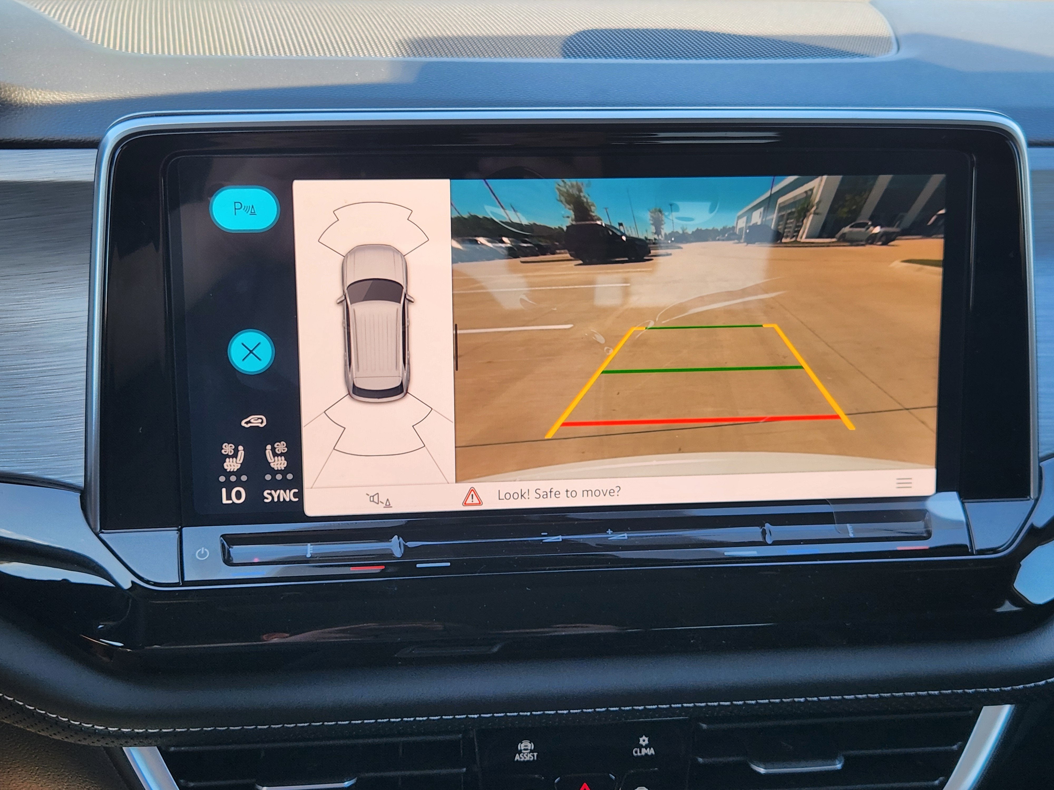 2026 Volkswagen Atlas Cross Sport 2.0T SE w/Technology