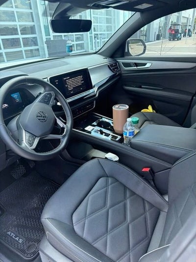 2025 Volkswagen Atlas Cross Sport 2.0T SE w/Technology