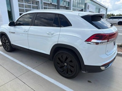 2025 Volkswagen Atlas Cross Sport 2.0T SE w/Technology