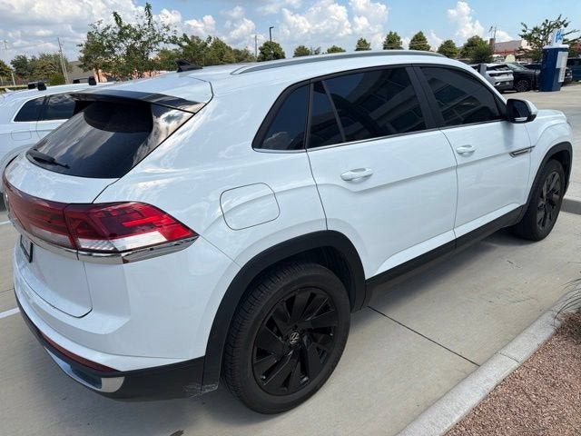 2025 Volkswagen Atlas Cross Sport 2.0T SE w/Technology