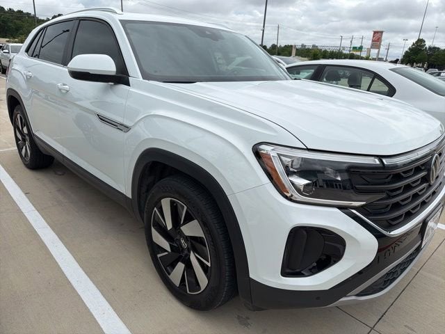 2025 Volkswagen Atlas Cross Sport 2.0T SE w/Technology