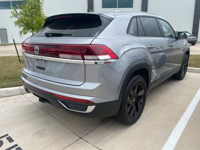 2025 Volkswagen Atlas Cross Sport 2.0T SE w/Technology