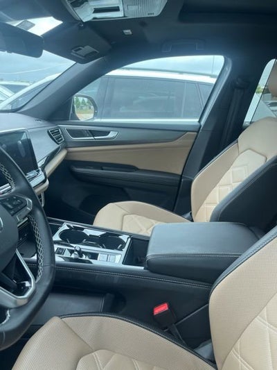 2025 Volkswagen Atlas Cross Sport 2.0T SE w/Technology