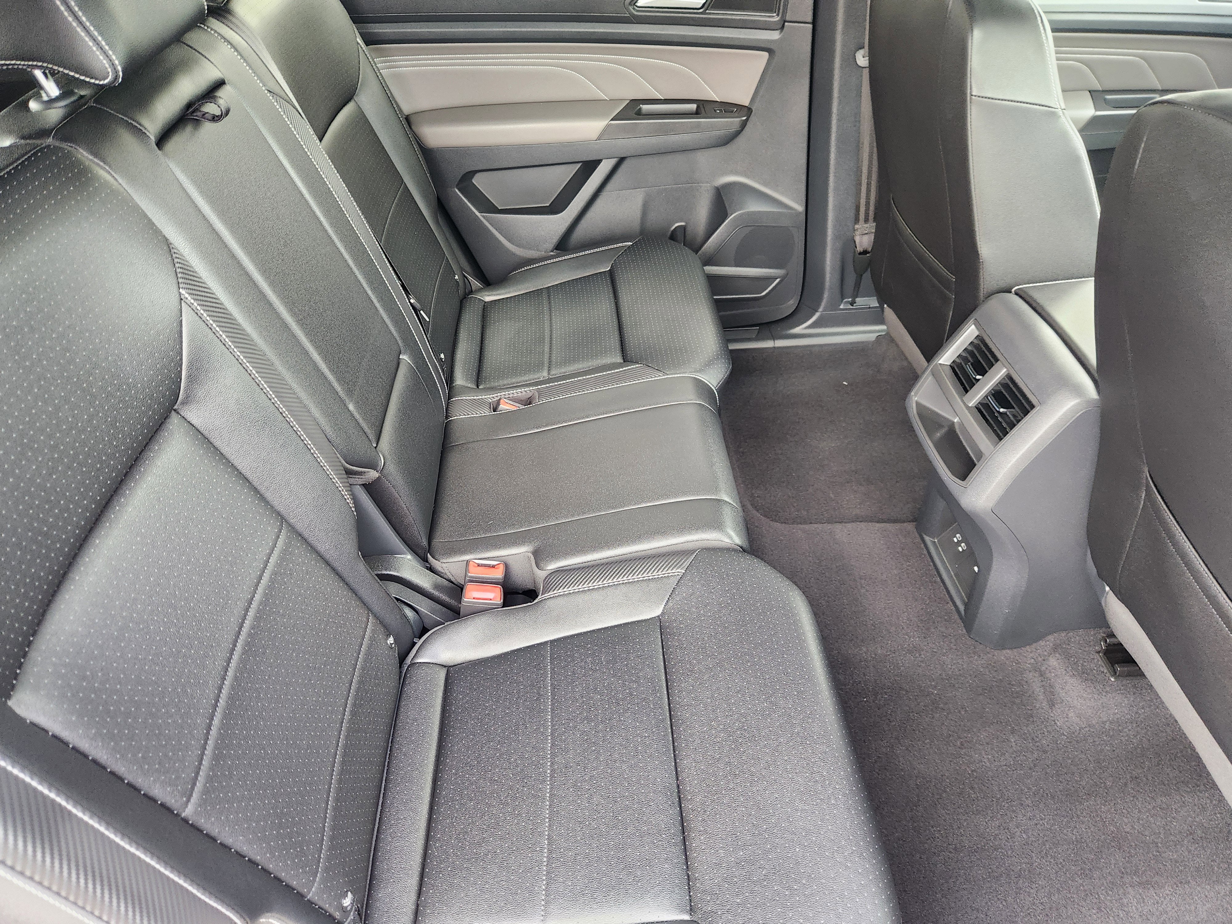 2023 Volkswagen Atlas Cross Sport 3.6L V6 SE w/Technology