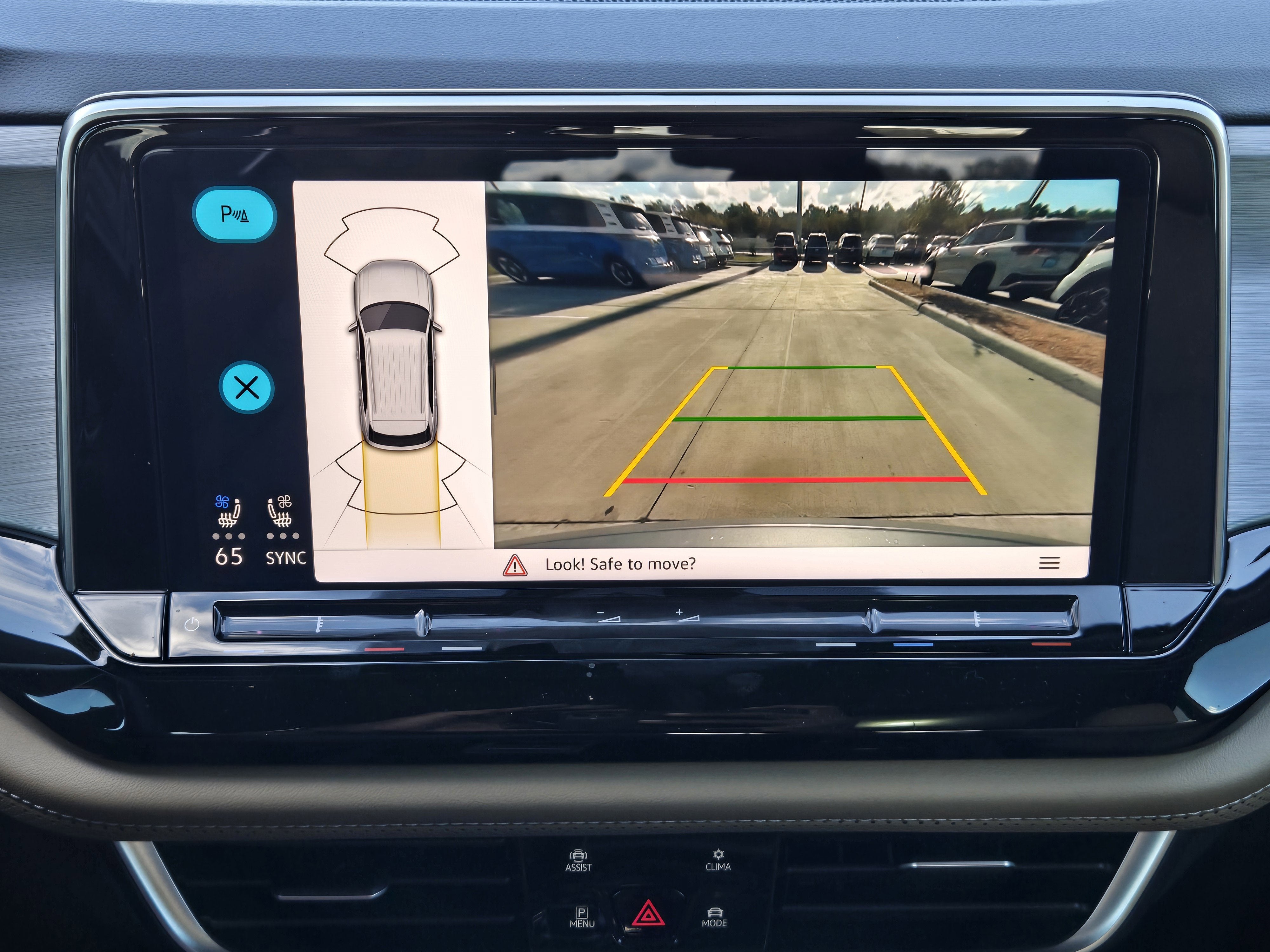 2025 Volkswagen Atlas Cross Sport 2.0T SE w/Technology