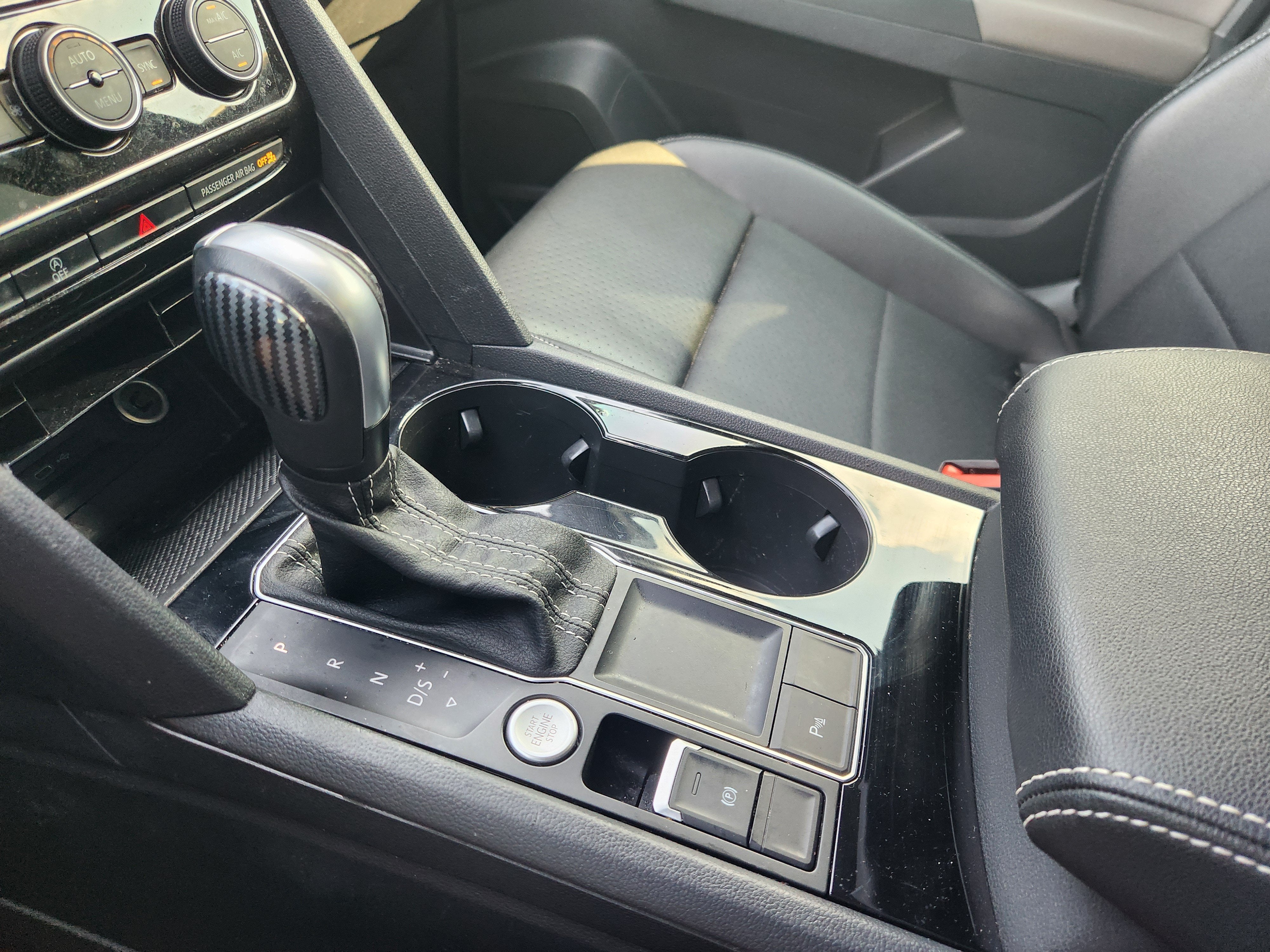 2022 Volkswagen Atlas Cross Sport 3.6L V6 SE w/Technology