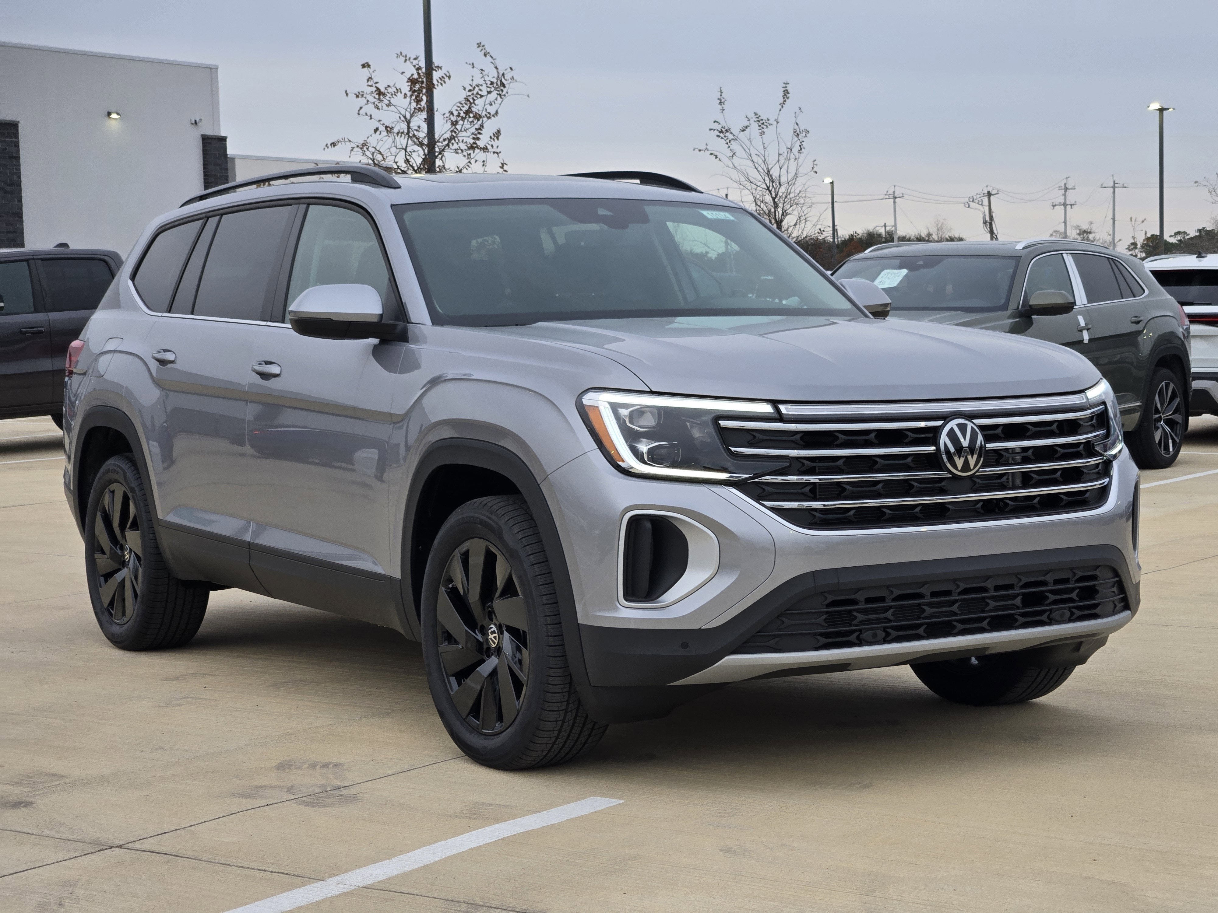 2026 Volkswagen Atlas 2.0T SE w/Technology