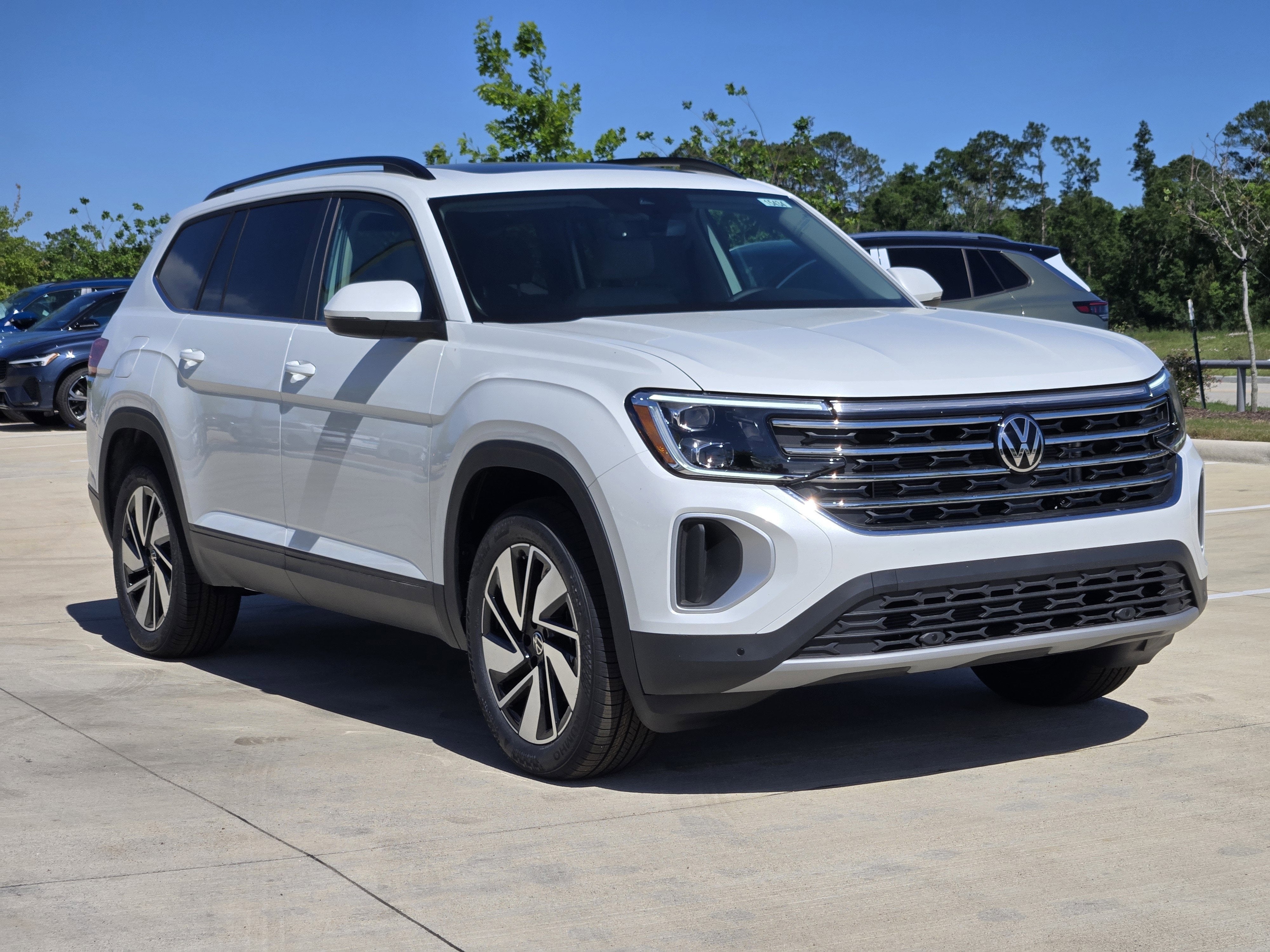 2026 Volkswagen Atlas 2.0T SE w/Technology