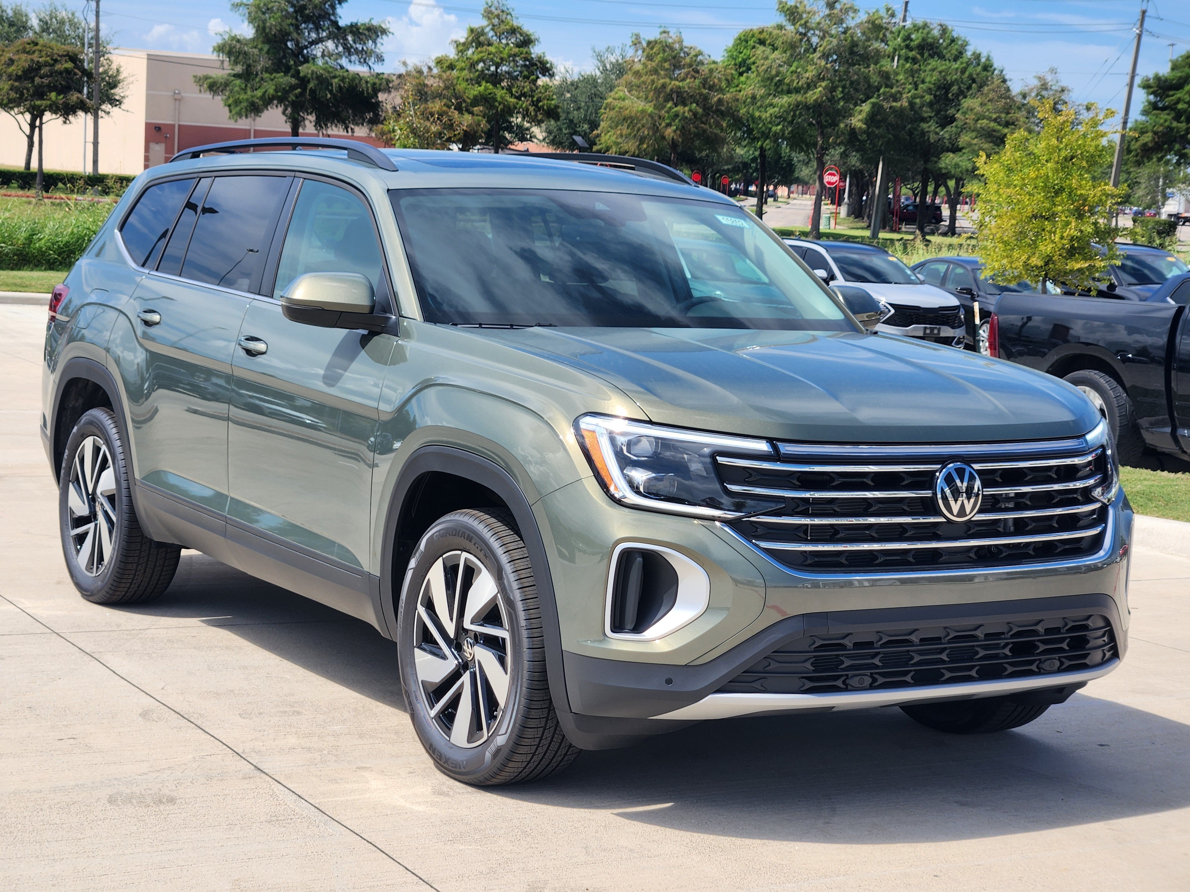 2026 Volkswagen Atlas 2.0T SE w/Technology