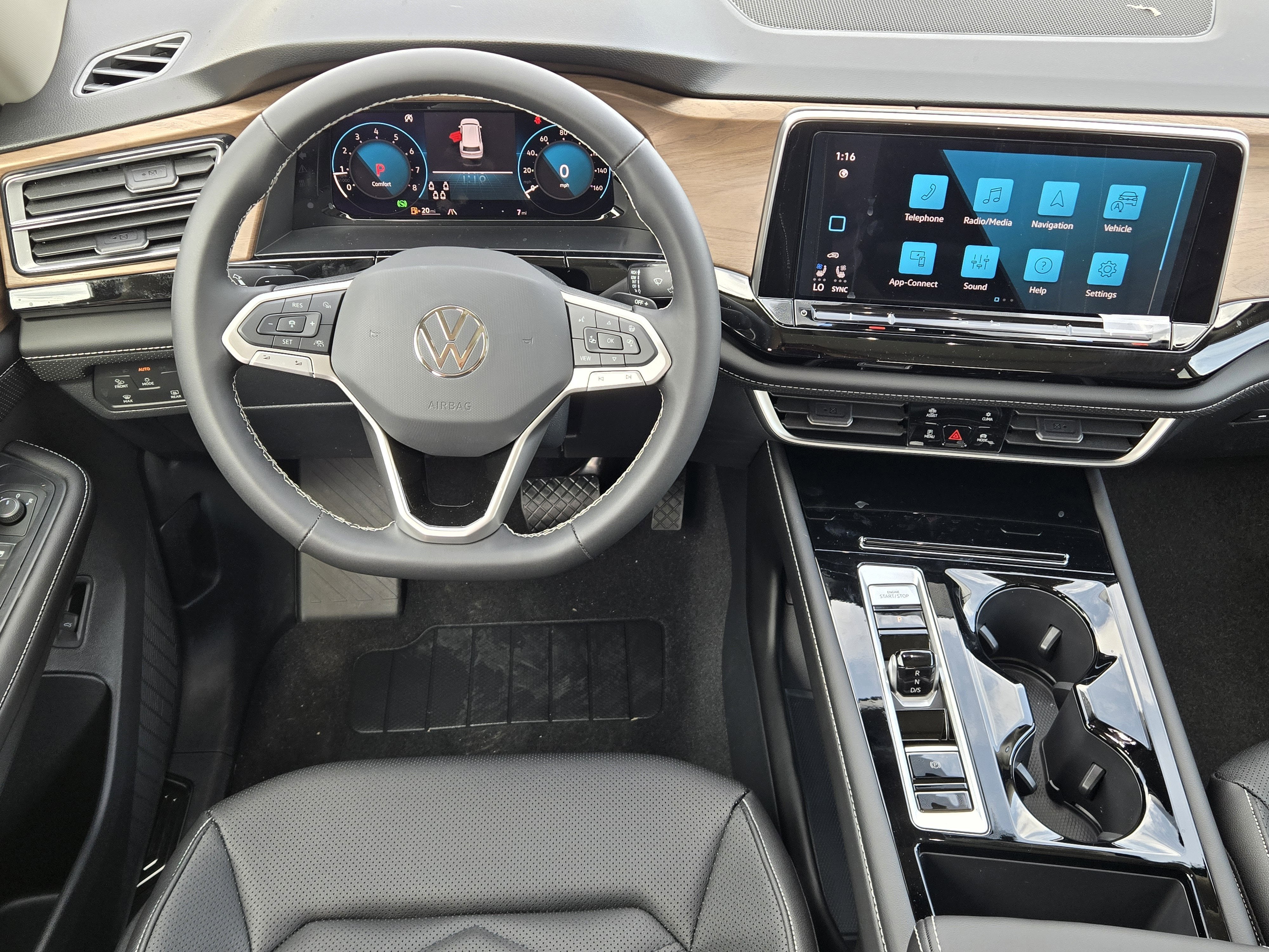 2026 Volkswagen Atlas 2.0T SE w/Technology