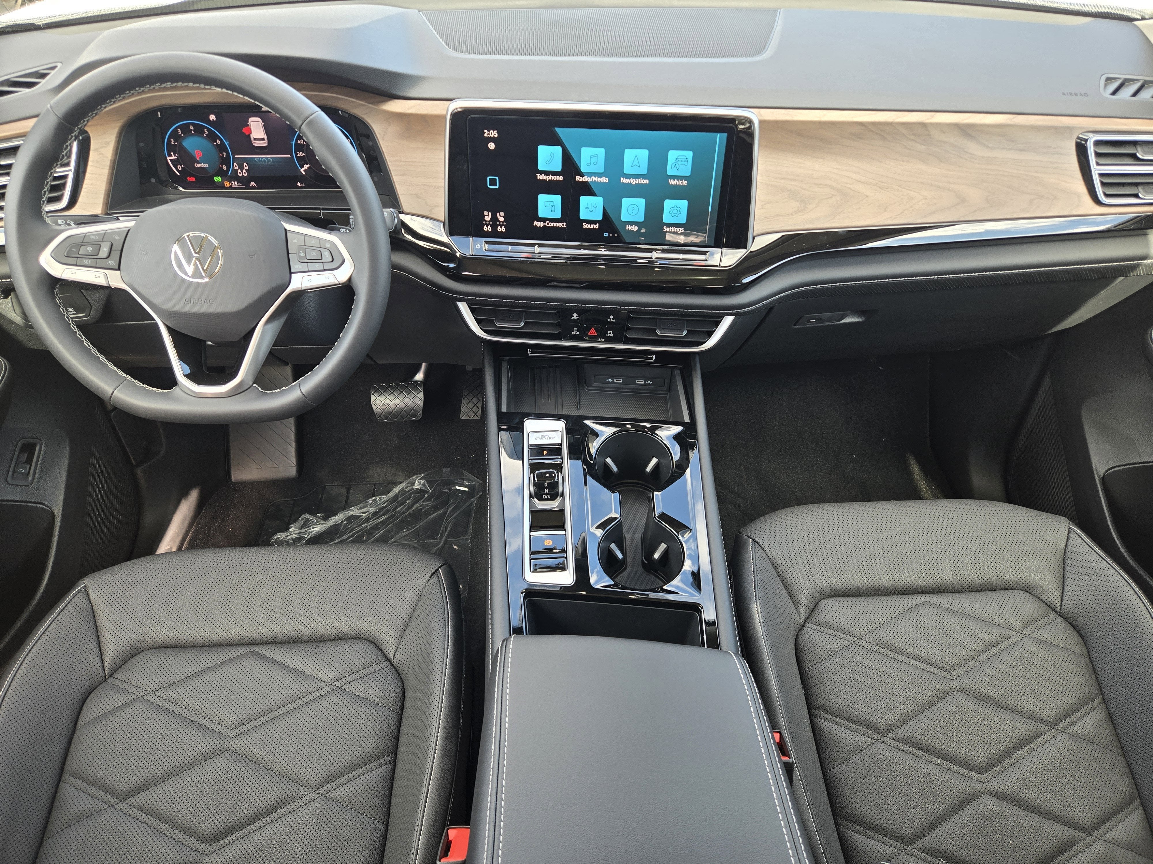 2026 Volkswagen Atlas 2.0T SE w/Technology