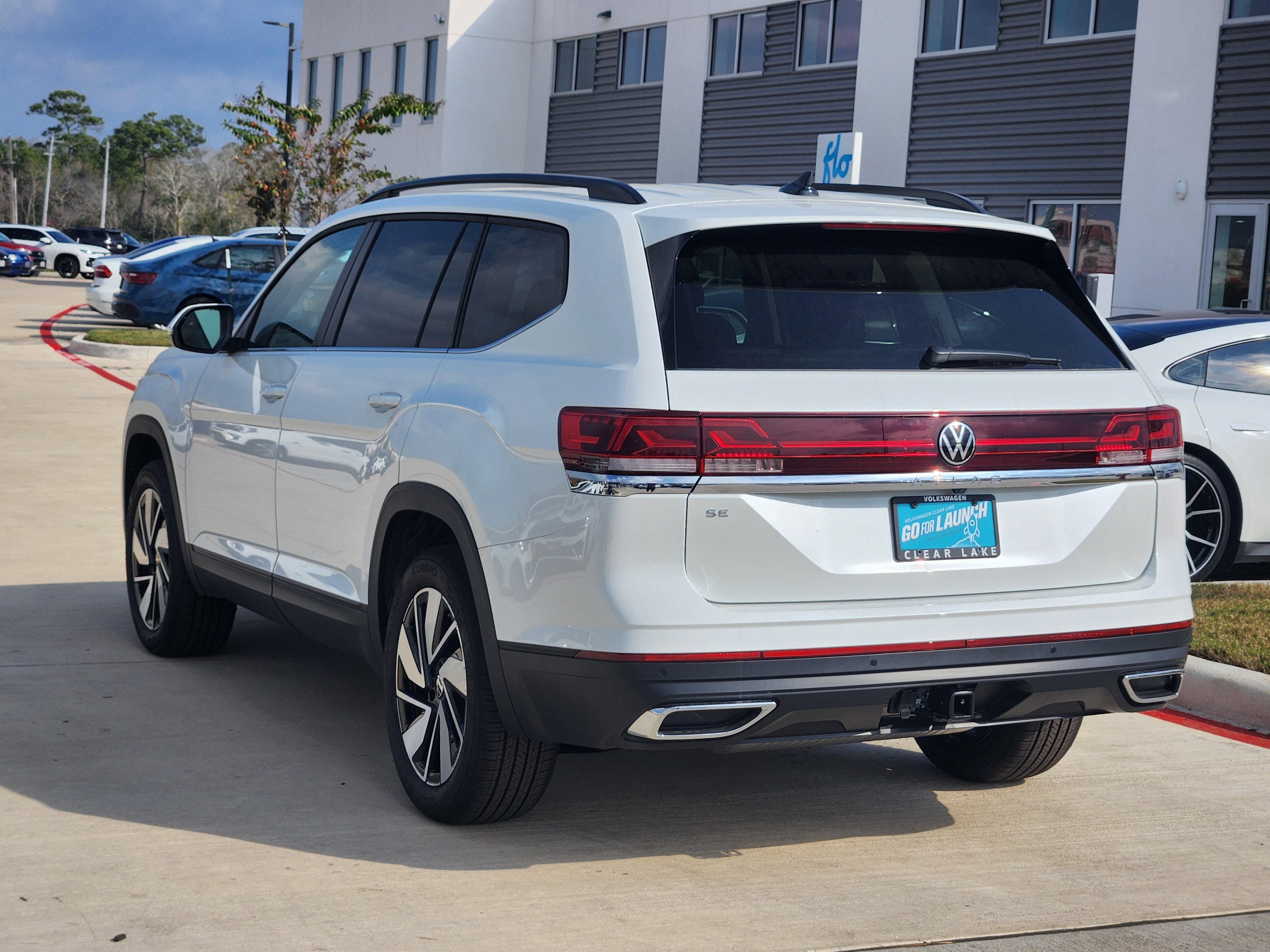 2026 Volkswagen Atlas 2.0T SE w/Technology