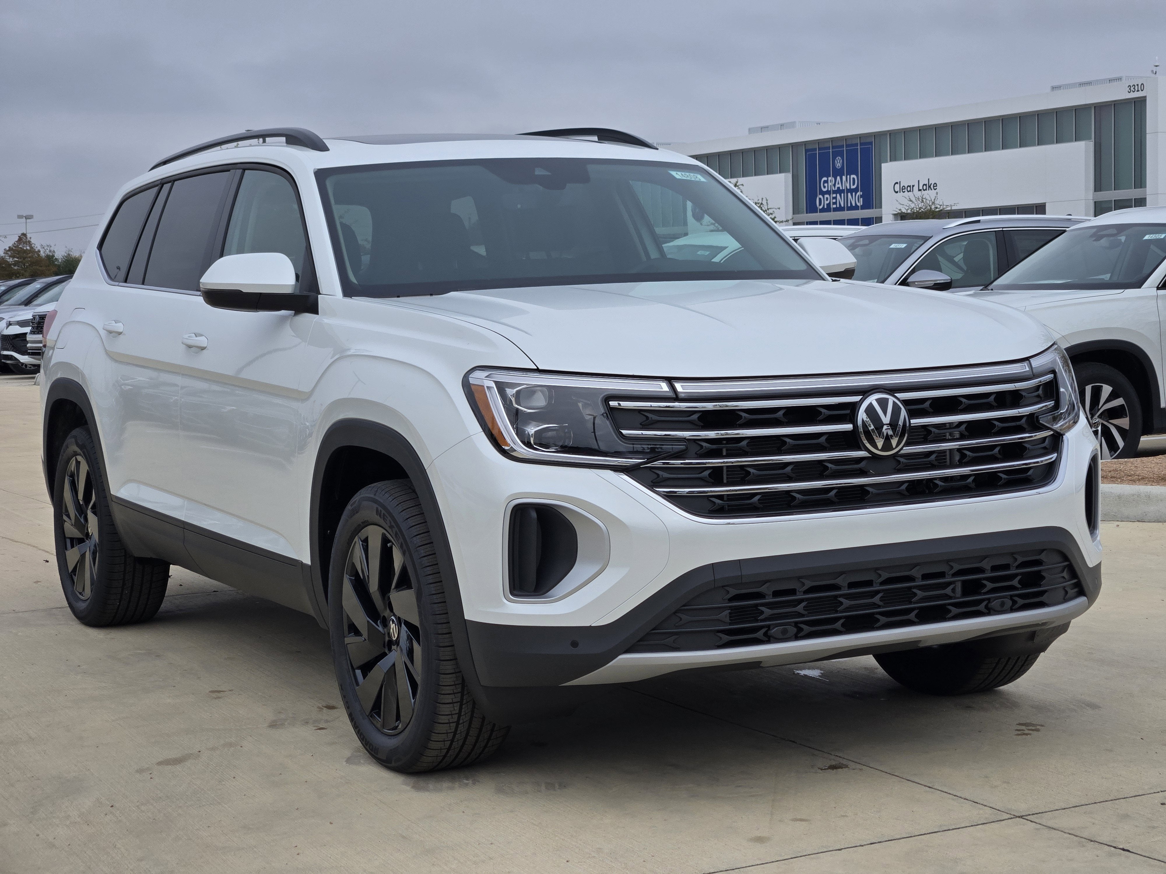 2026 Volkswagen Atlas 2.0T SE w/Technology
