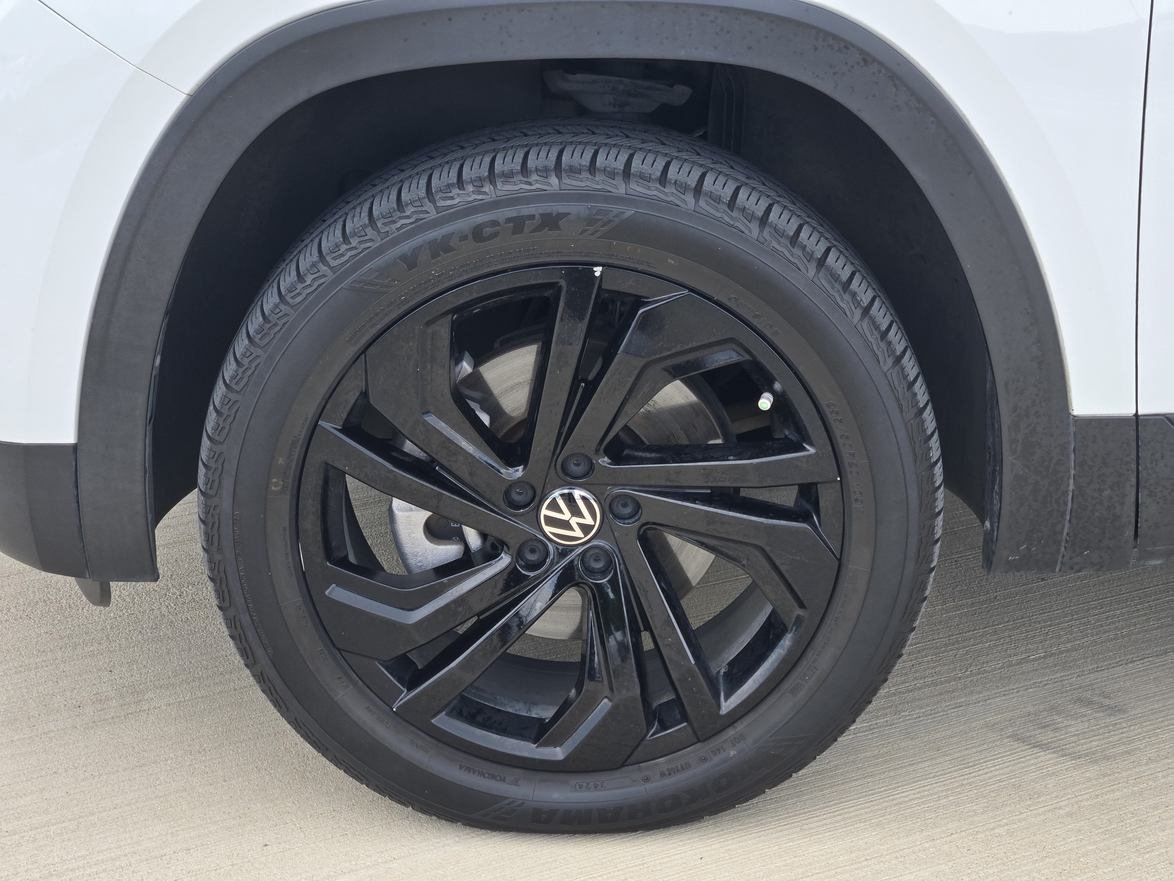 2022 Volkswagen Atlas 3.6L V6 SE w/Technology