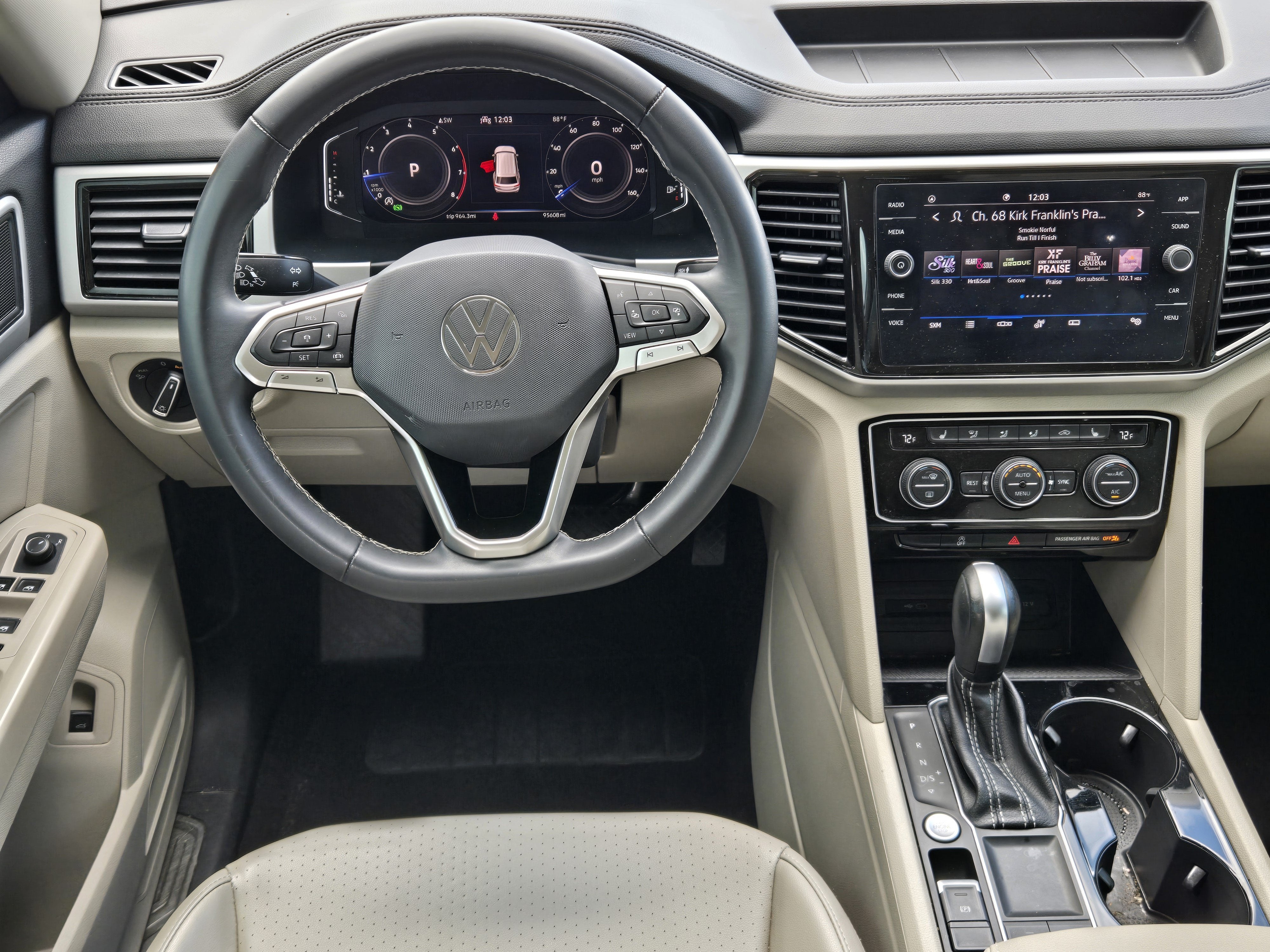2022 Volkswagen Atlas 3.6L V6 SE w/Technology