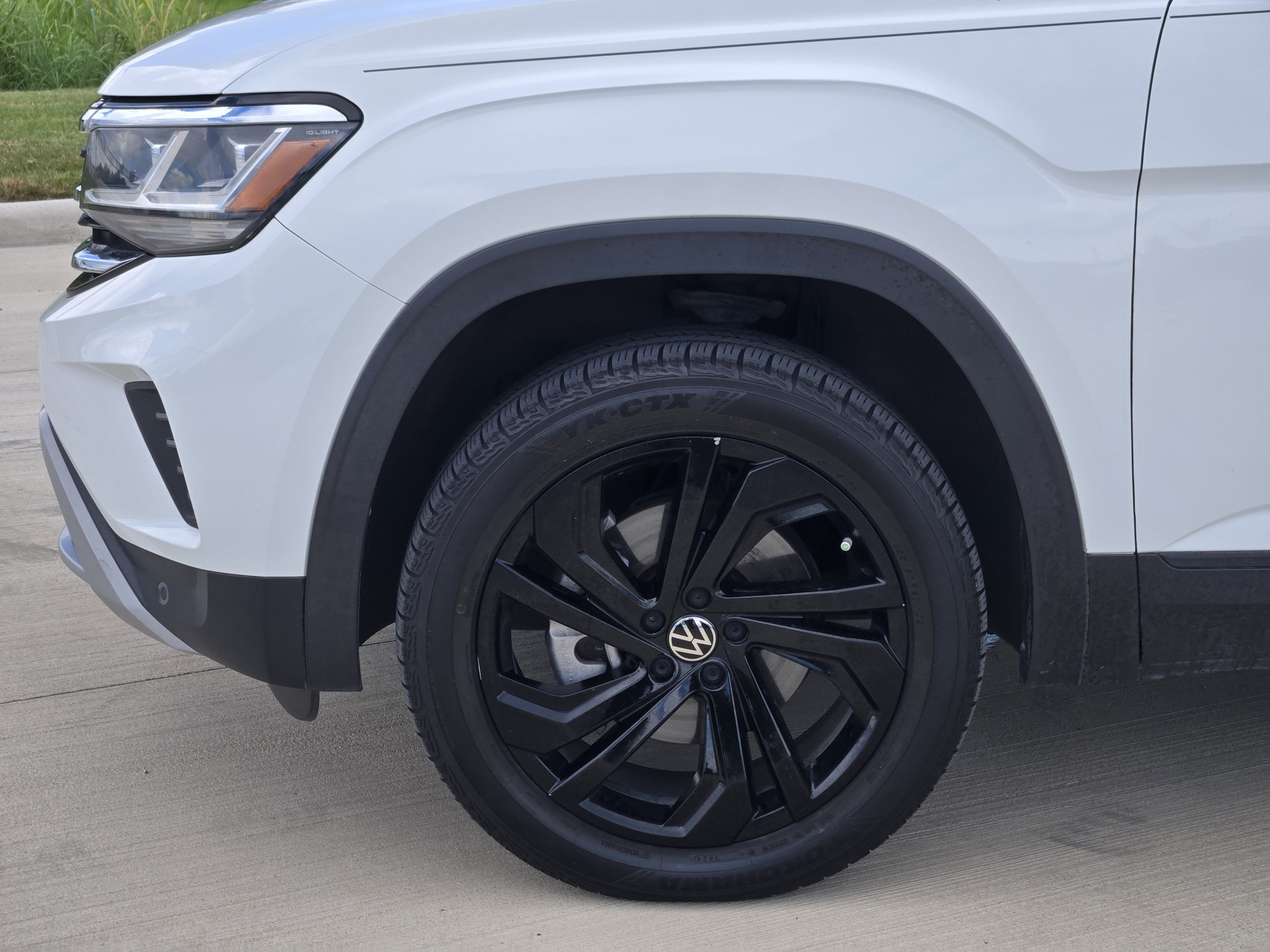 2022 Volkswagen Atlas 3.6L V6 SE w/Technology