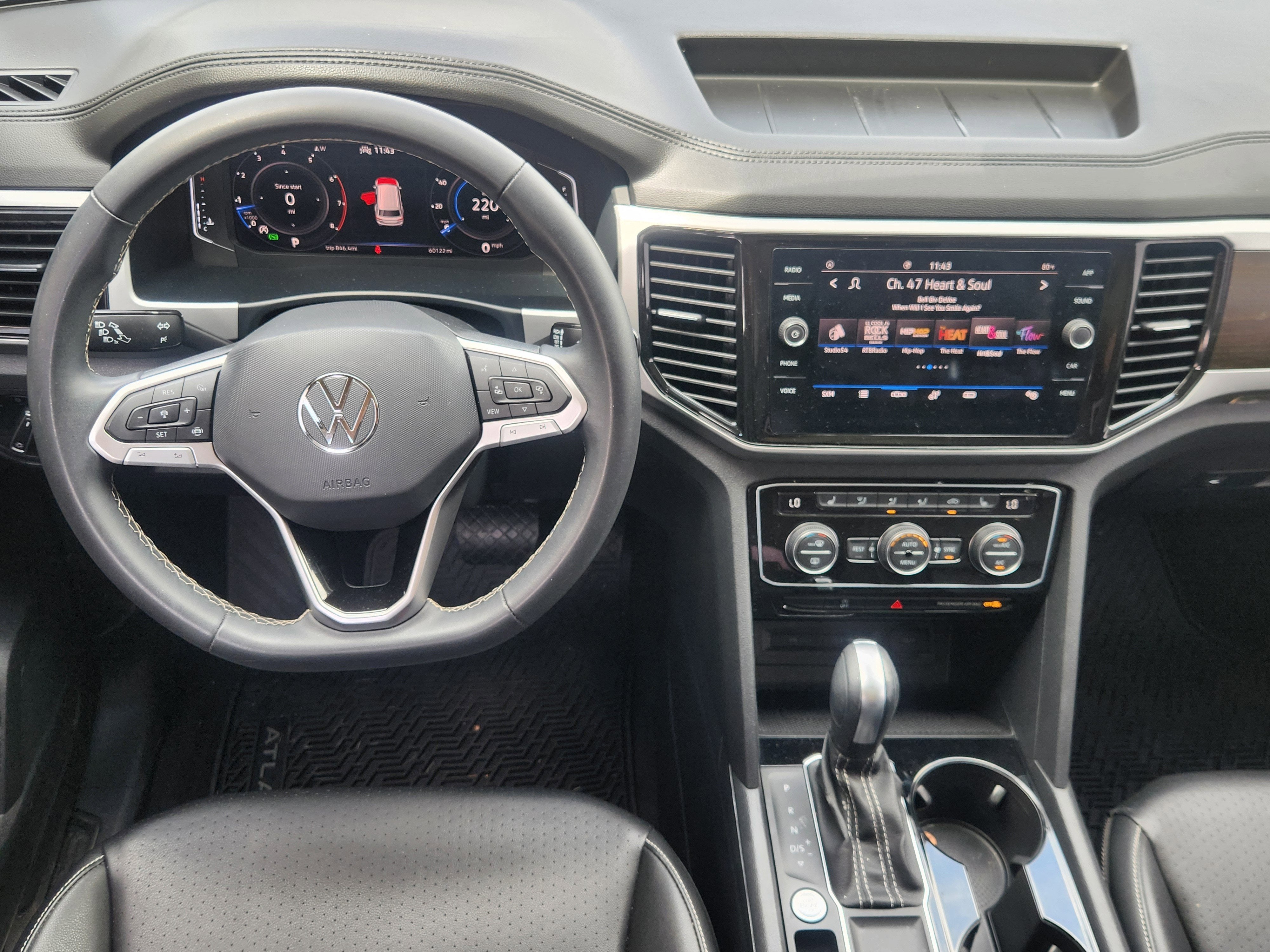 2023 Volkswagen Atlas 3.6L V6 SE w/Technology