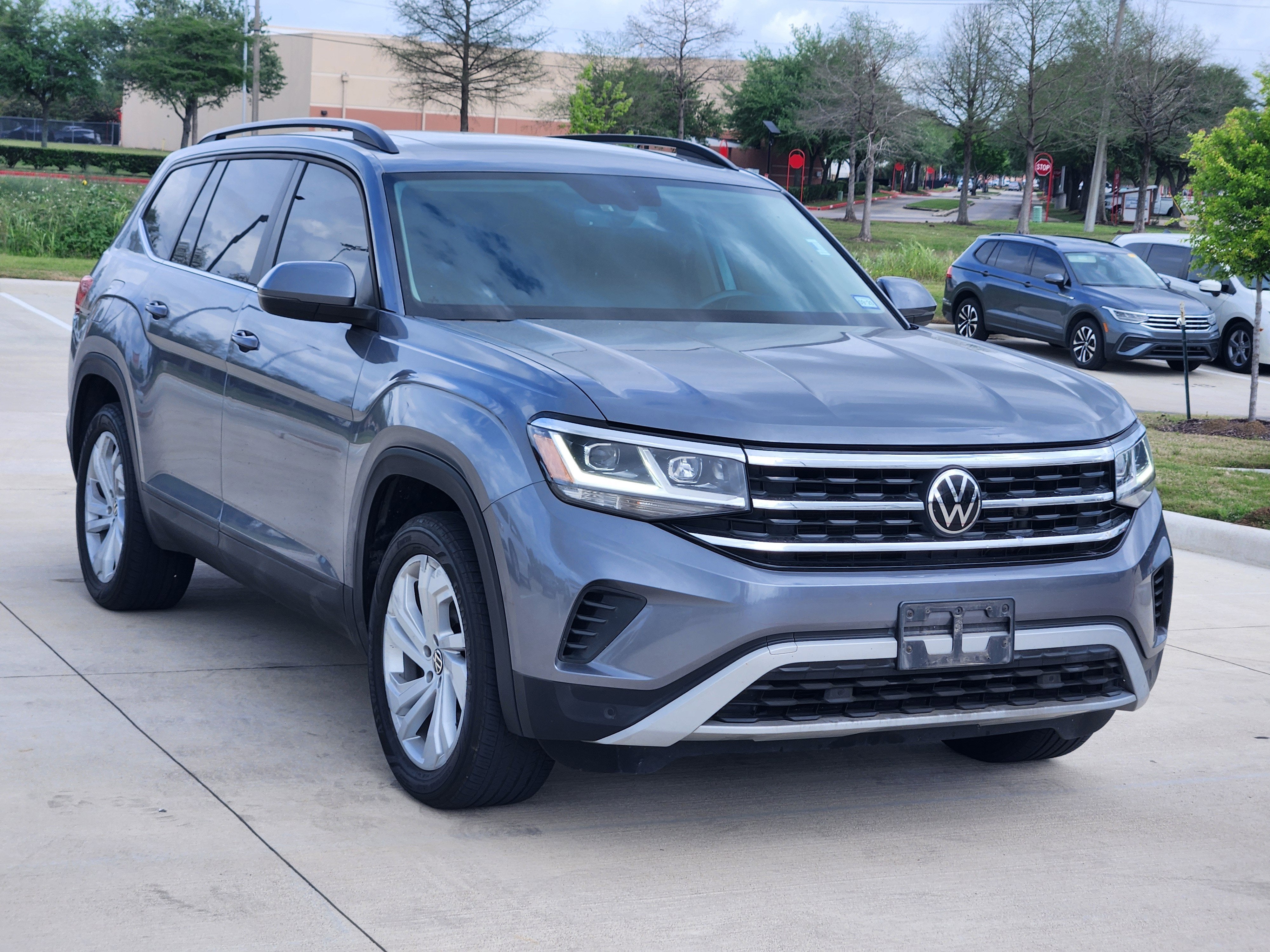 2023 Volkswagen Atlas 3.6L V6 SE w/Technology