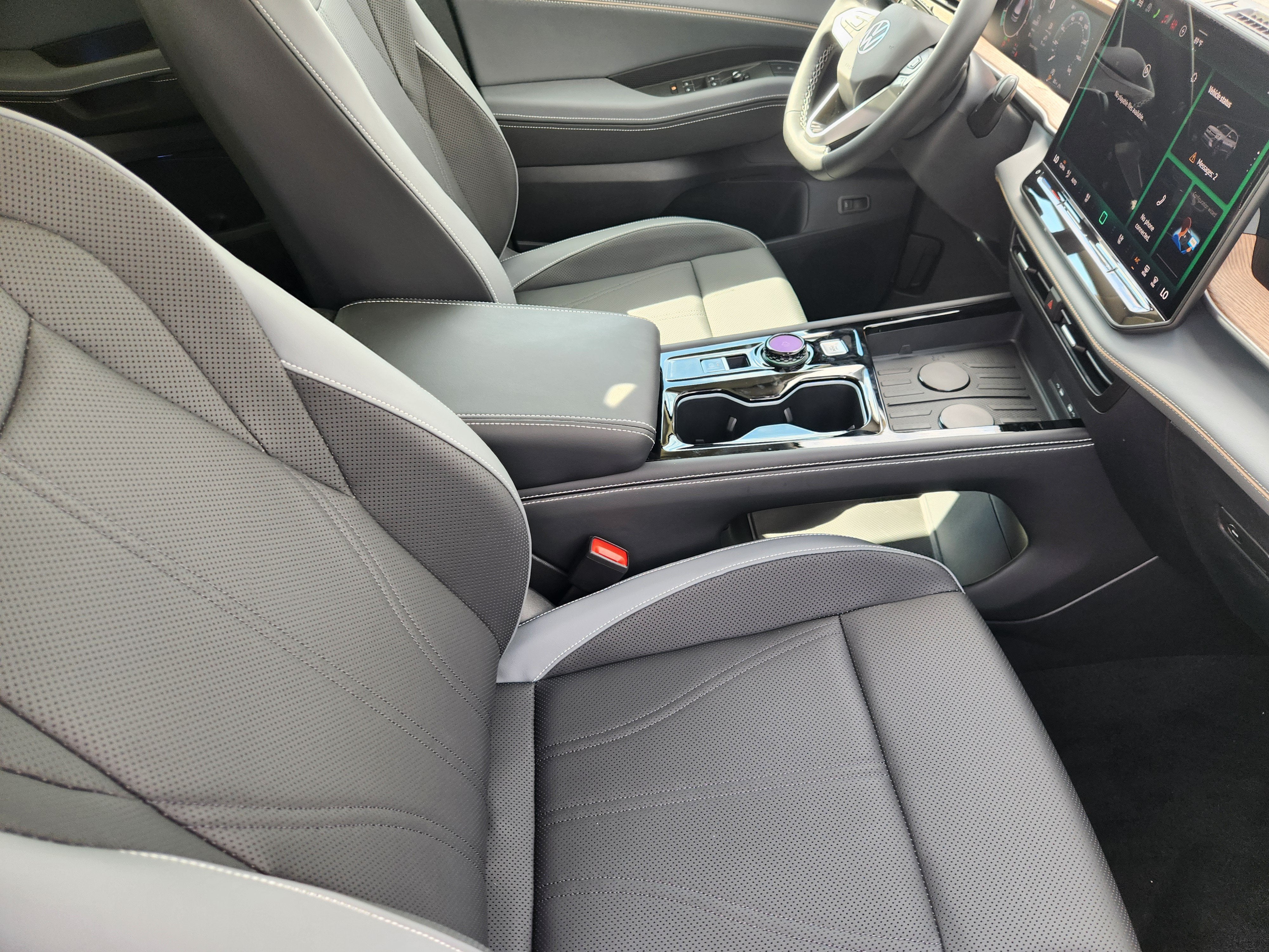 2027 Volkswagen Atlas SE w/Technology