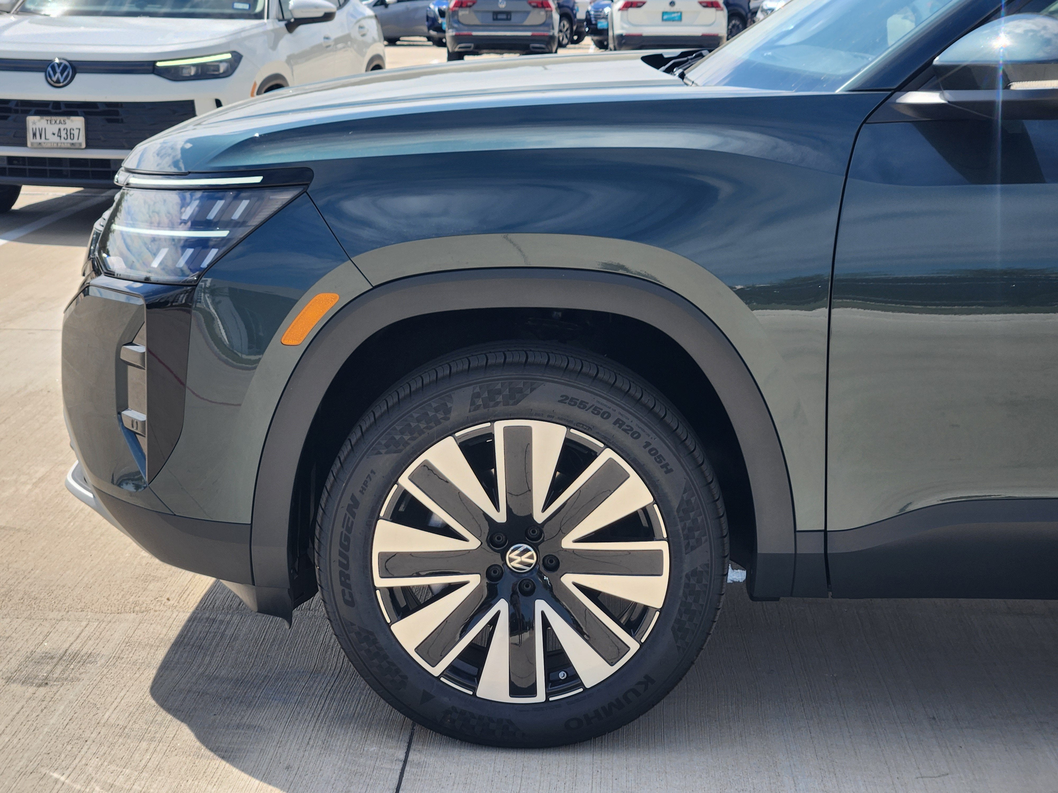 2027 Volkswagen Atlas SE w/Technology