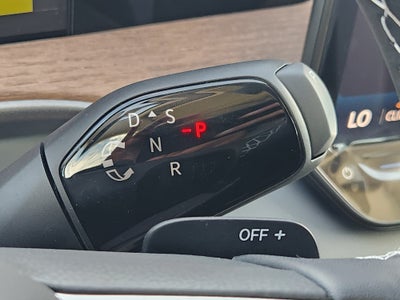 2027 Volkswagen Atlas SE w/Technology