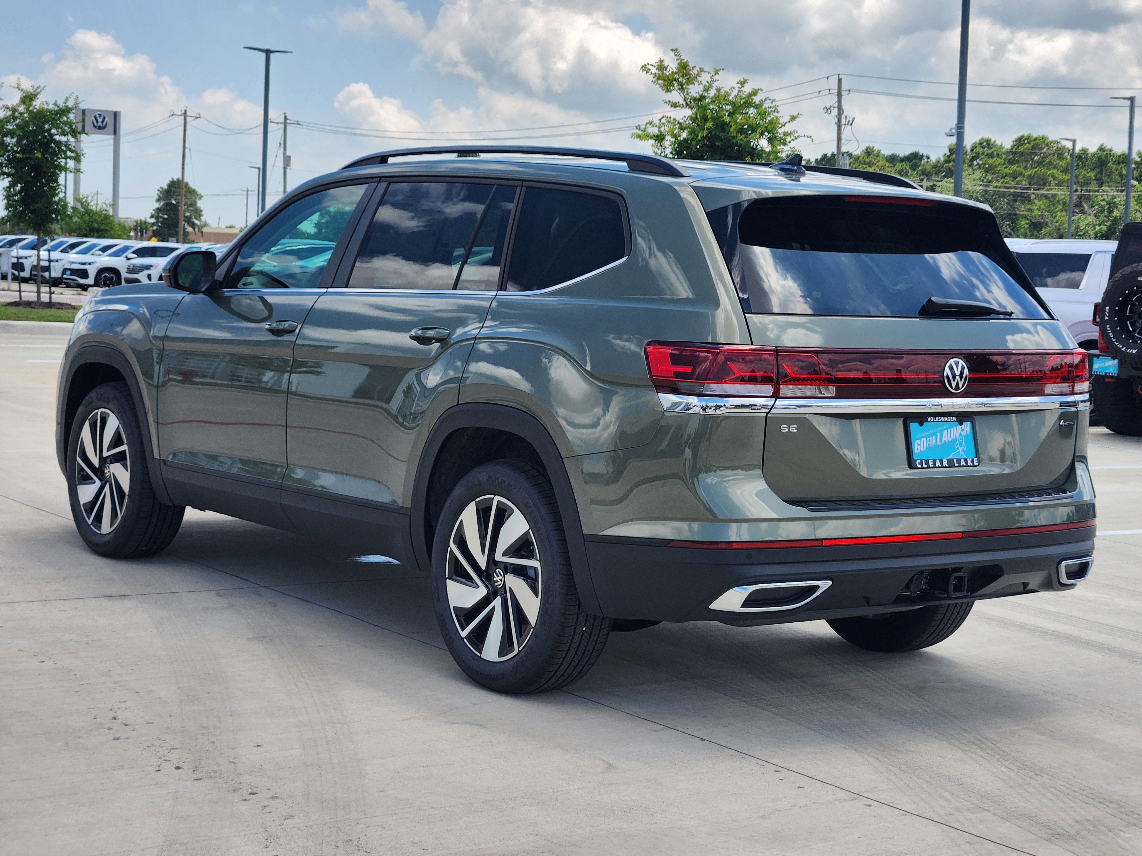 2026 Volkswagen Atlas 2.0T SE w/Technology