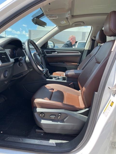 2022 Volkswagen Atlas 3.6L V6 SE w/Technology