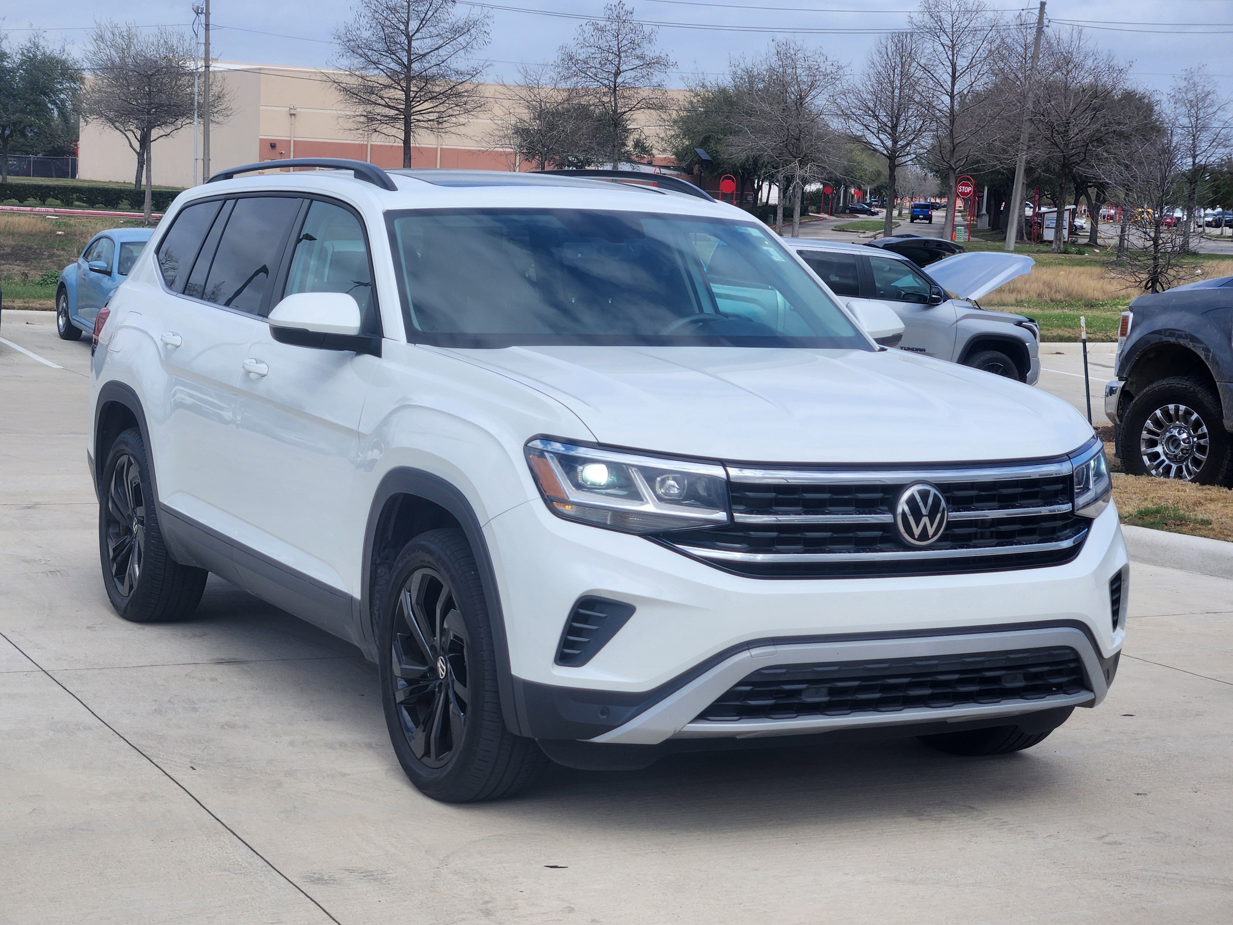 2022 Volkswagen Atlas 3.6L V6 SE w/Technology