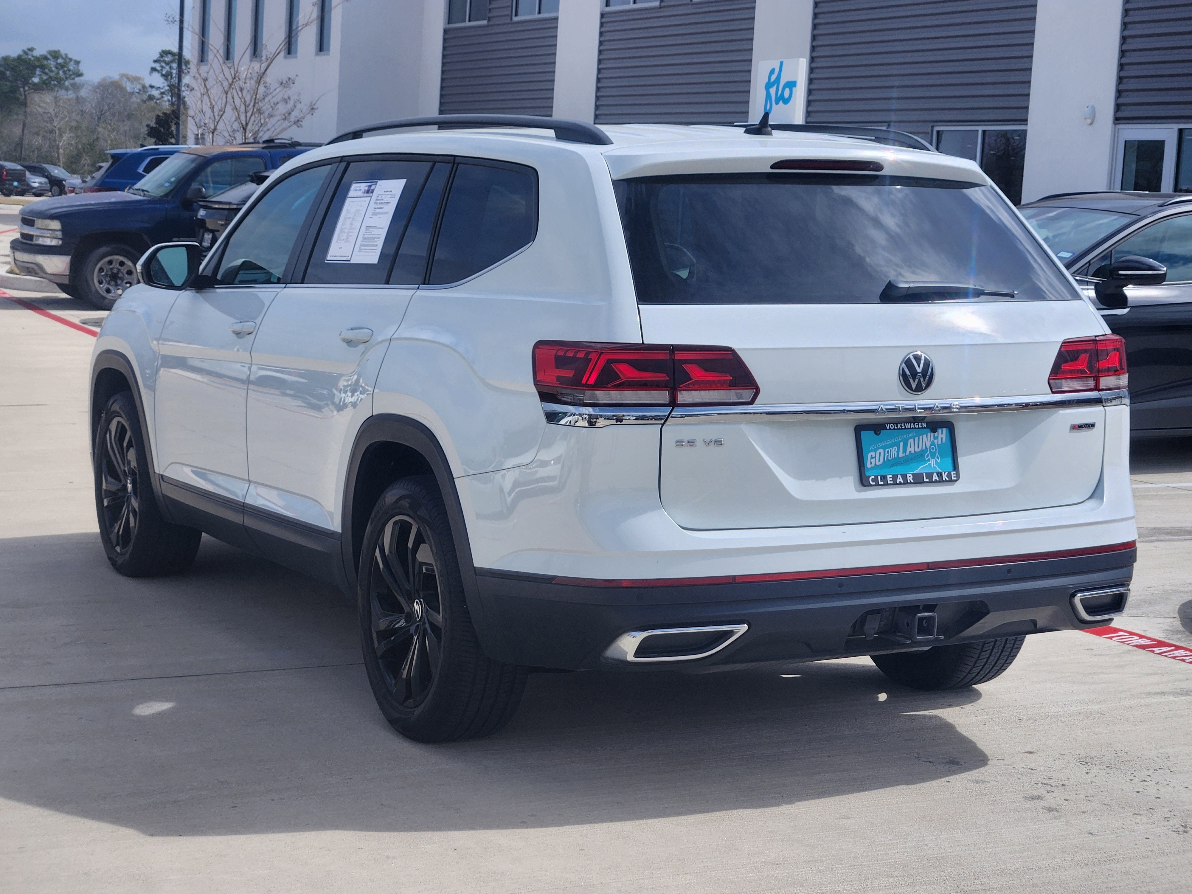 2022 Volkswagen Atlas 3.6L V6 SE w/Technology