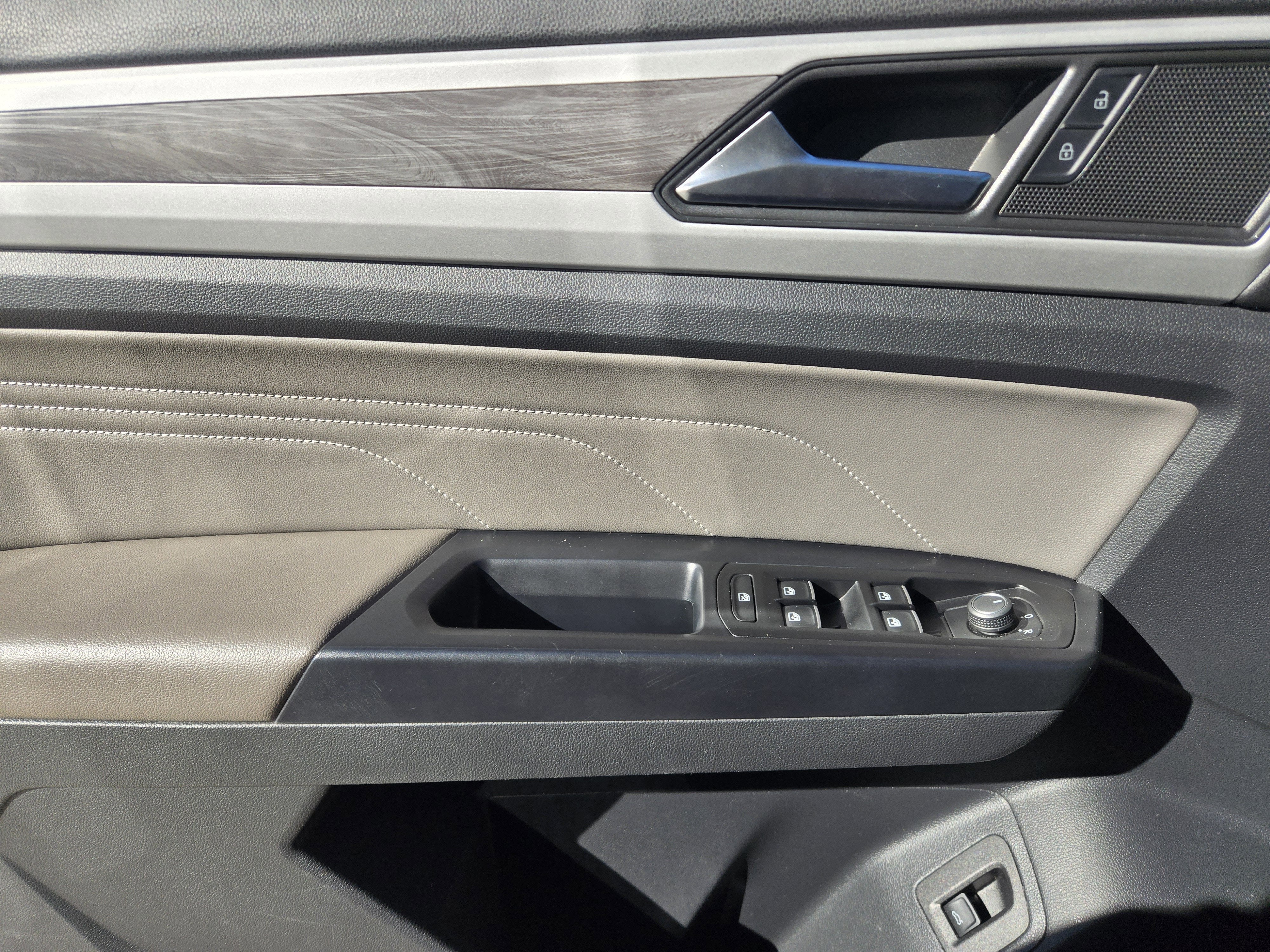 2021 Volkswagen Atlas Cross Sport 2.0T SE