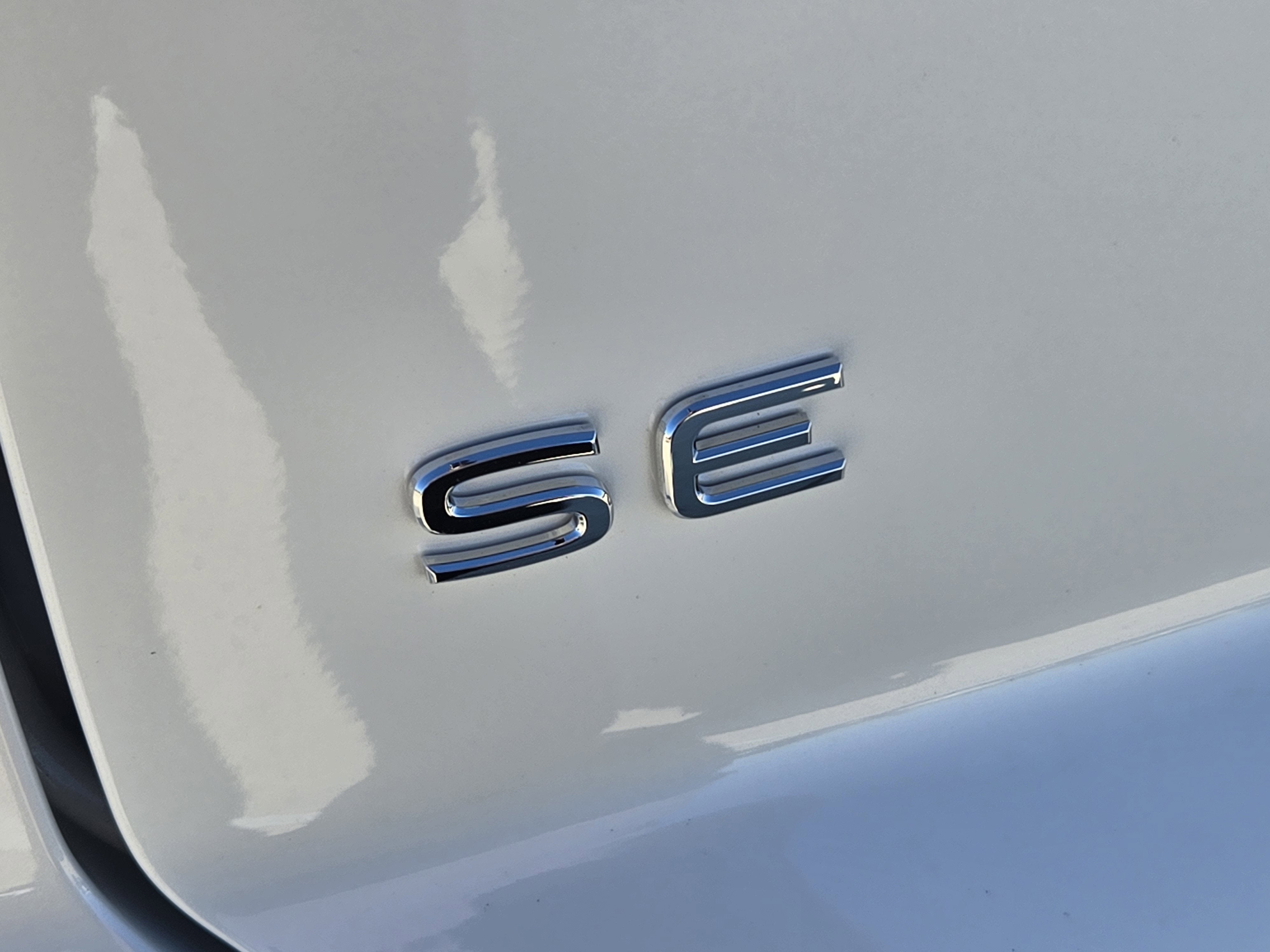 2026 Volkswagen Atlas Cross Sport 2.0T SE