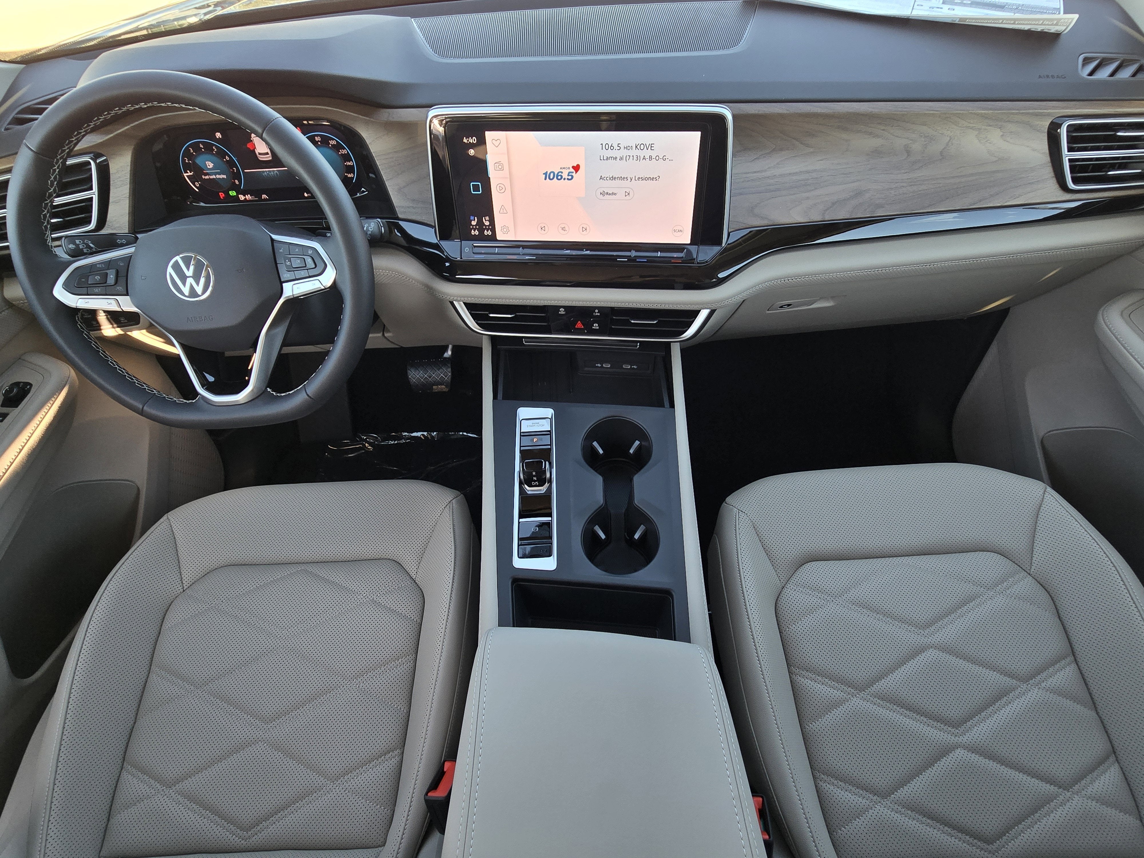 2026 Volkswagen Atlas 2.0T SE