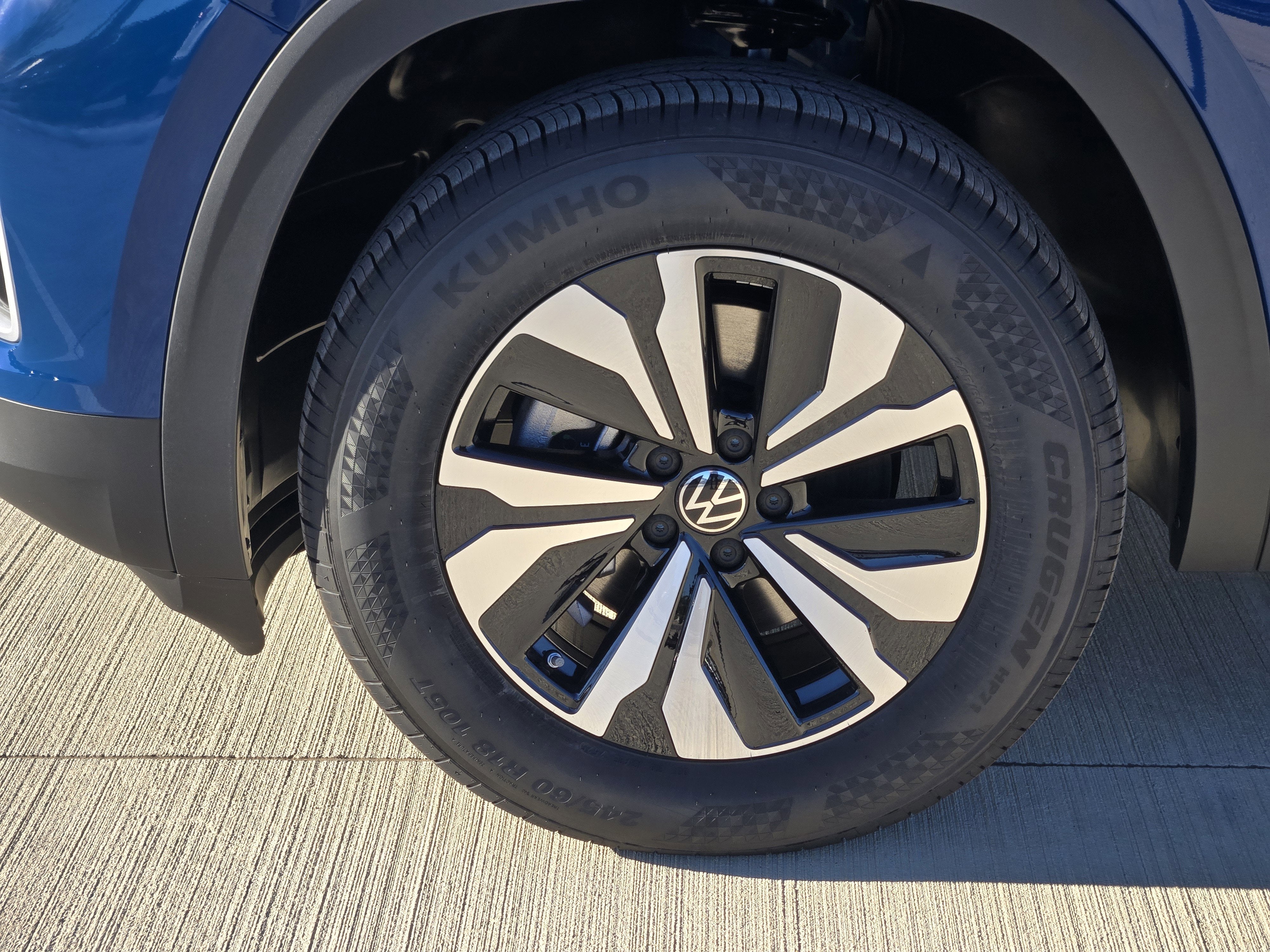 2026 Volkswagen Atlas 2.0T SE