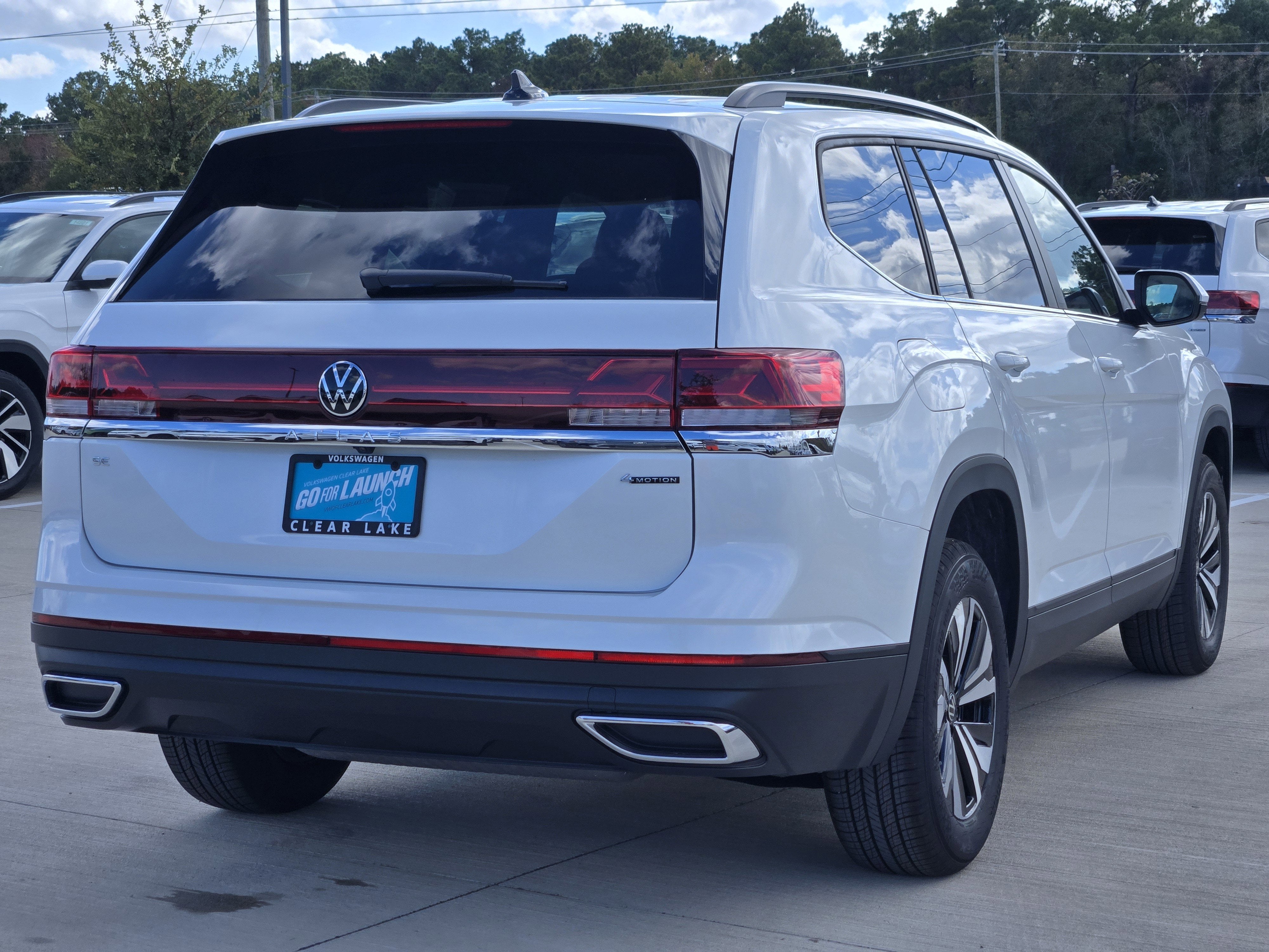 2026 Volkswagen Atlas 2.0T SE
