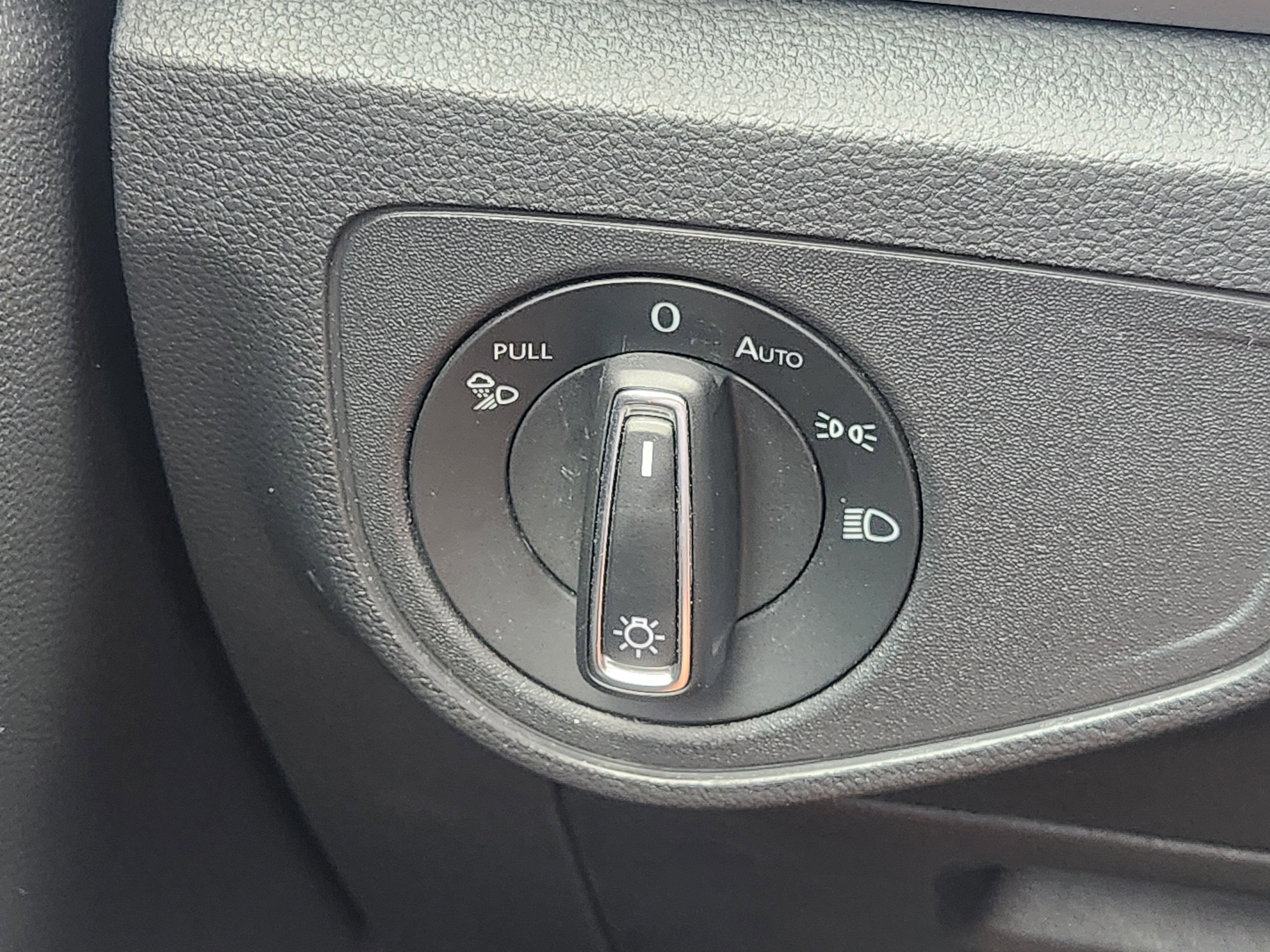 2021 Volkswagen Atlas 3.6L V6 SE w/Technology R-Line