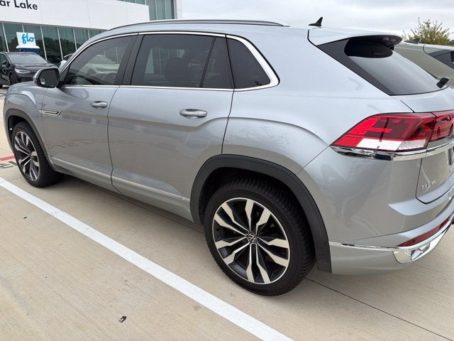 2022 Volkswagen Atlas Cross Sport 3.6L V6 SEL R-Line