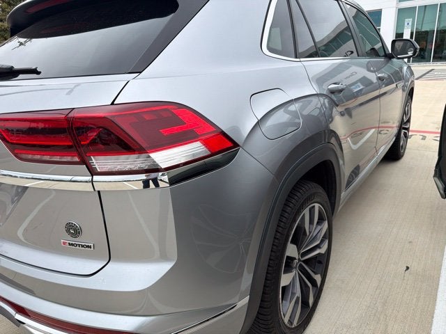 2022 Volkswagen Atlas Cross Sport 3.6L V6 SEL R-Line
