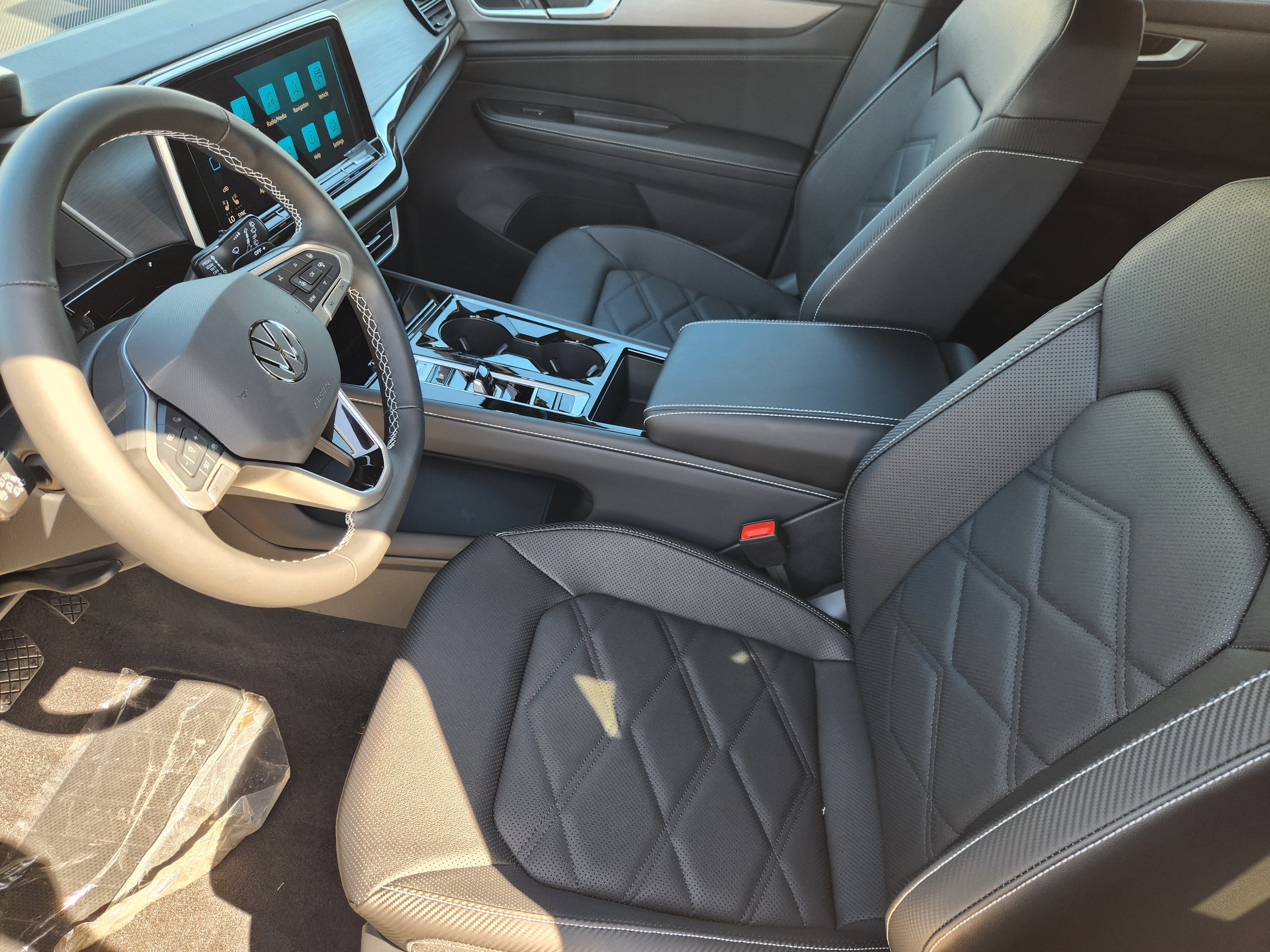 2026 Volkswagen Atlas Cross Sport 2.0T SE w/Technology